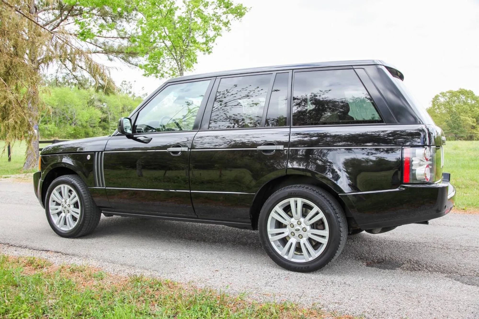 2010 Land Rover Range Rover HSE LUX