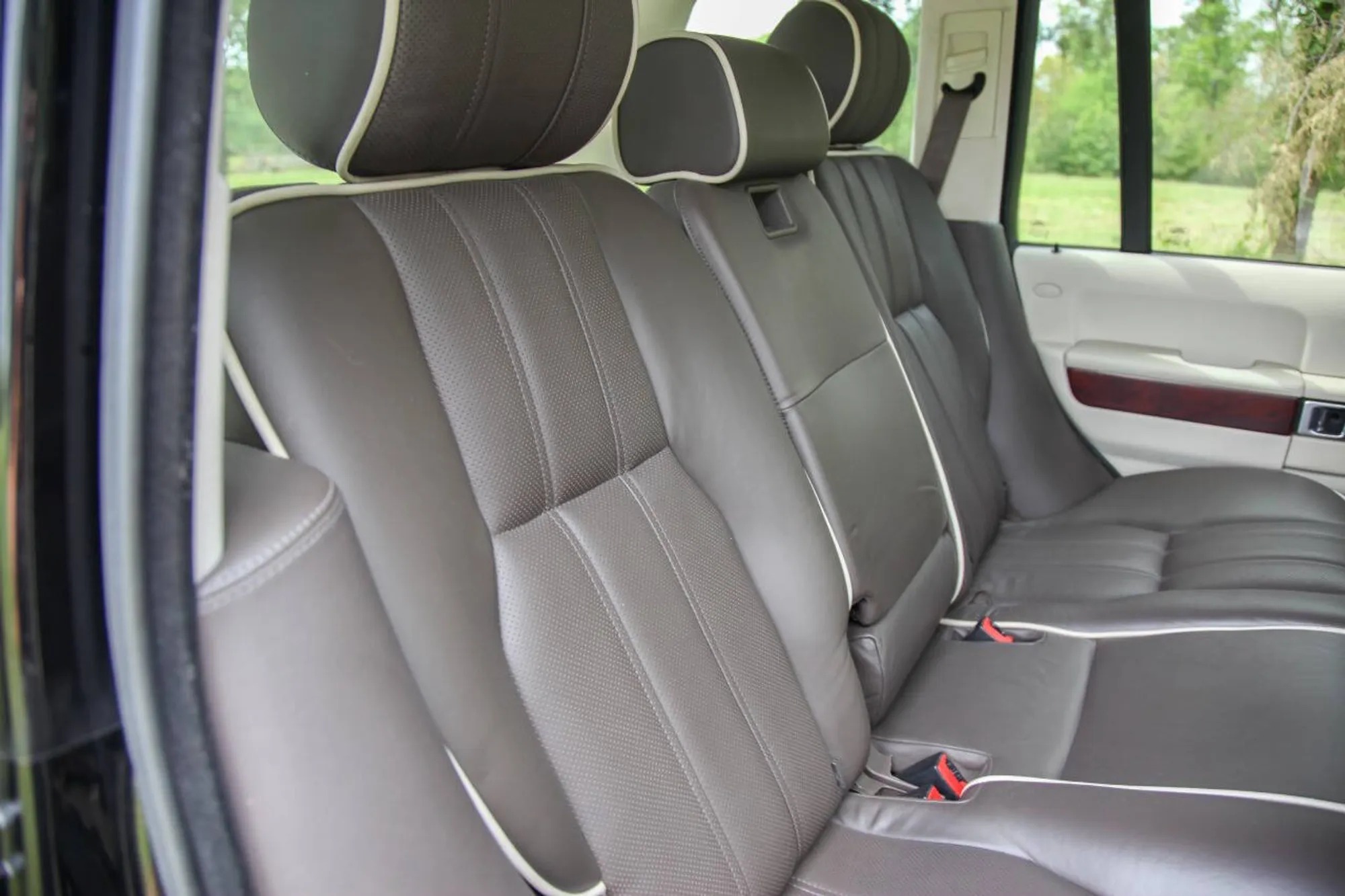 2010 Land Rover Range Rover HSE LUX