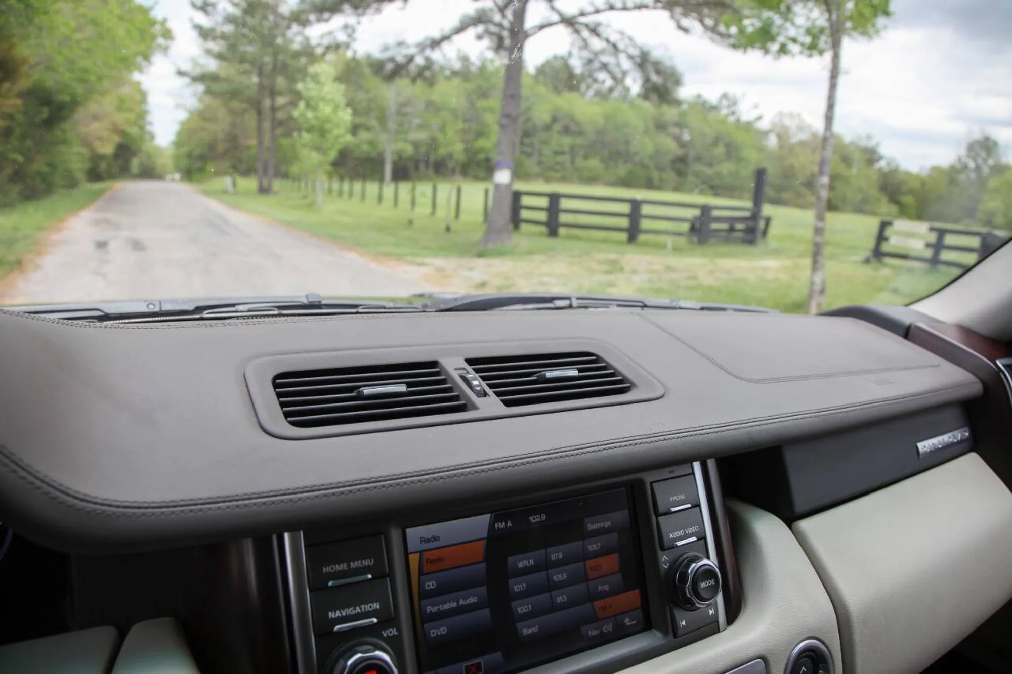 2010 Land Rover Range Rover HSE LUX