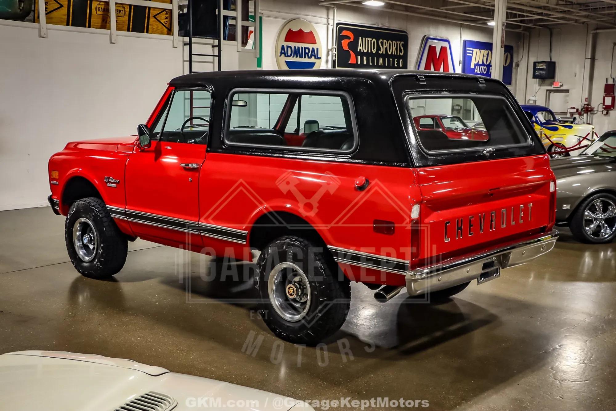 1970 Chevrolet K5 Blazer - 2