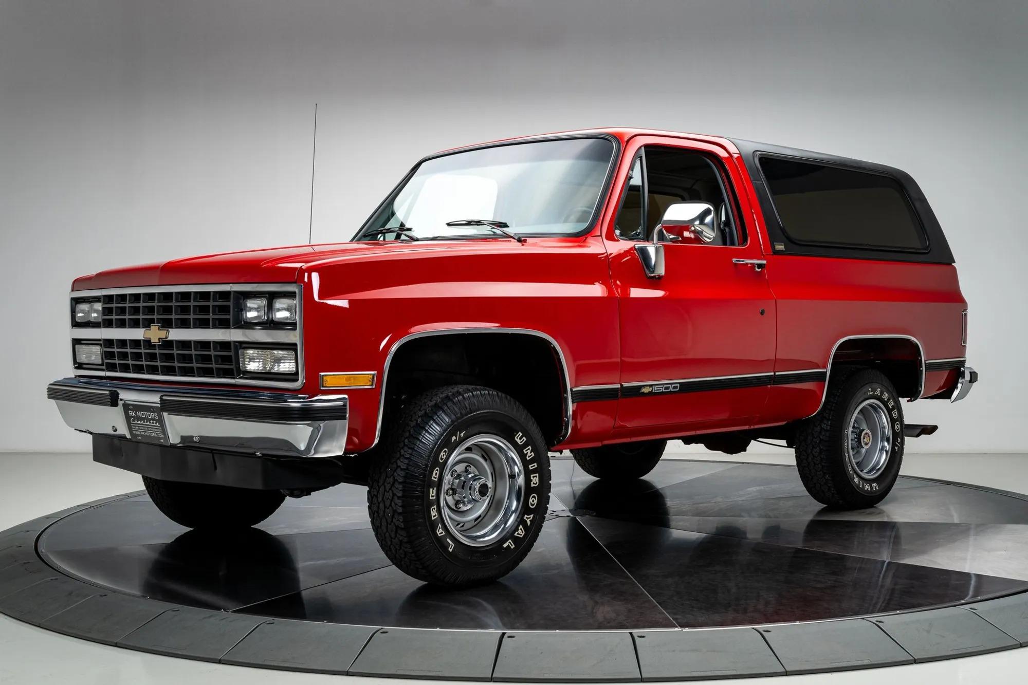 1989 Chevrolet K5 Blazer - 3