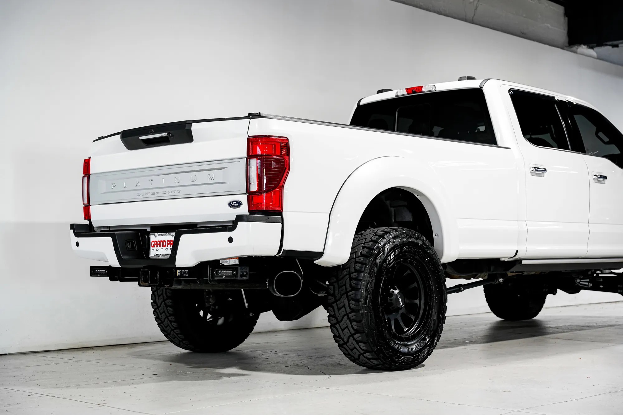 2022 Ford Super Duty F-350 Platinum