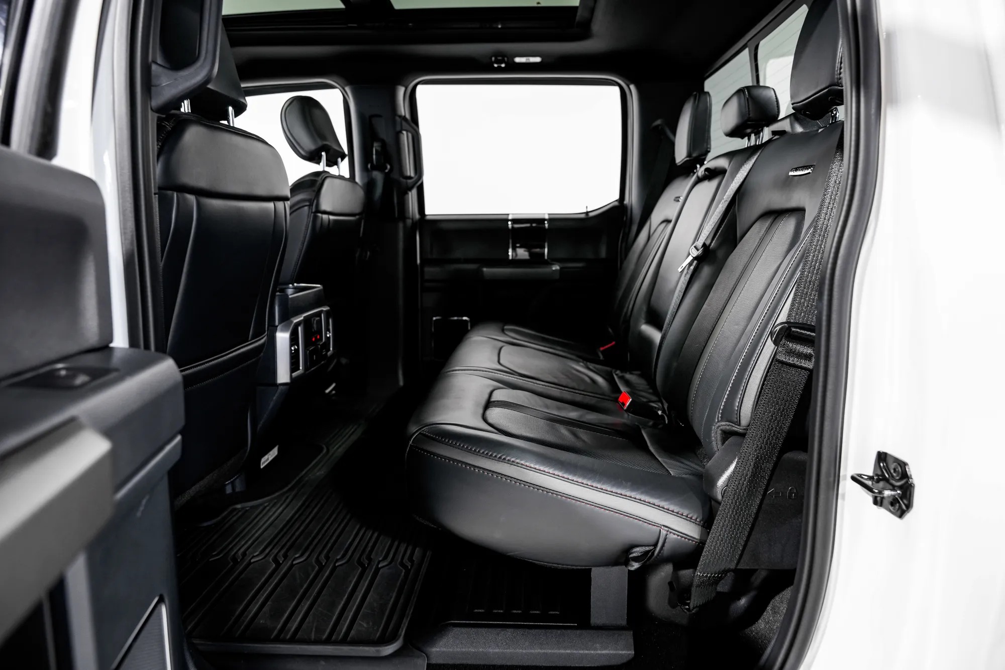 2022 Ford Super Duty F-350 Platinum