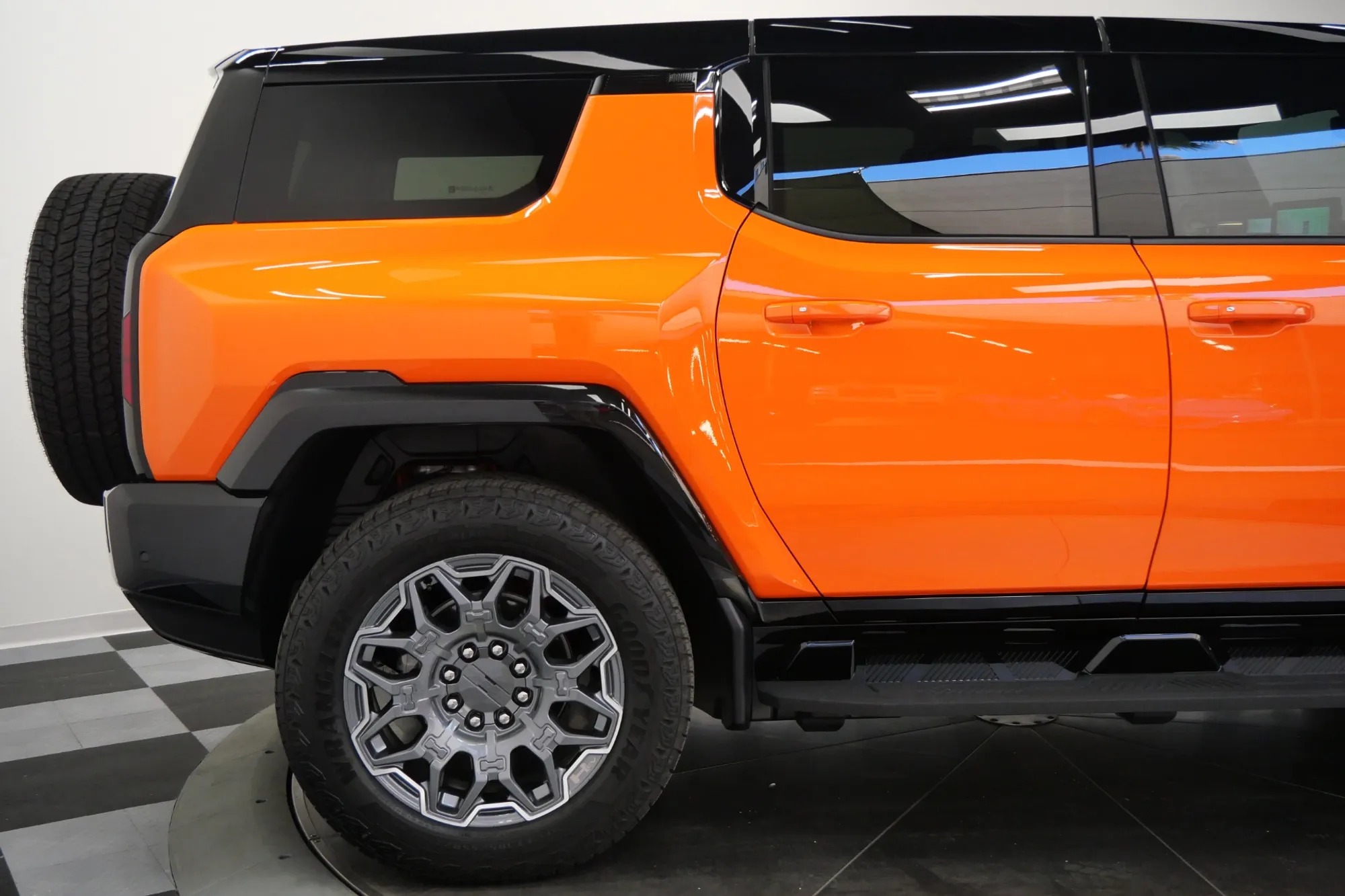 2024 GMC HUMMER EV
