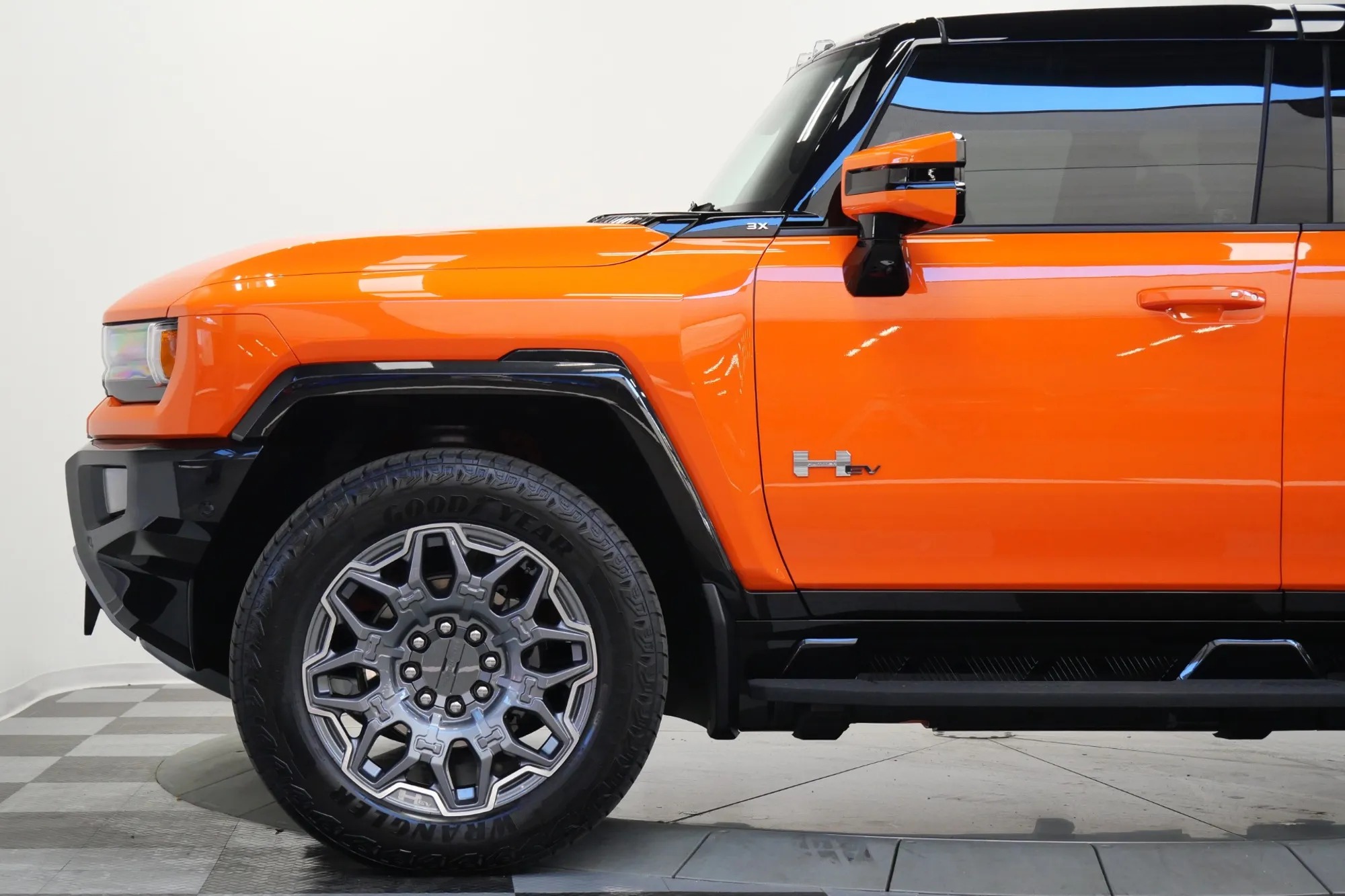 2024 GMC HUMMER EV