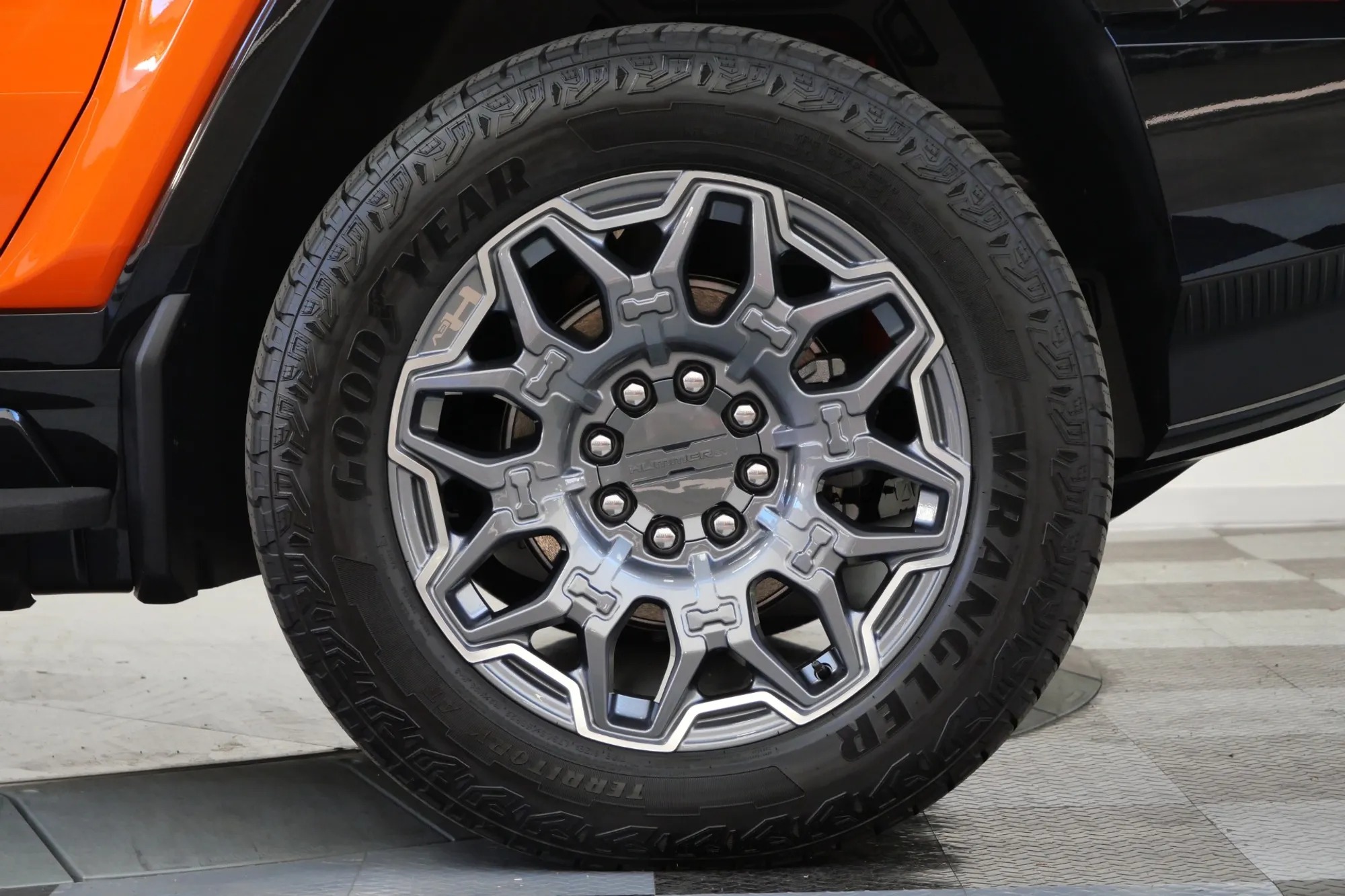 2024 GMC HUMMER EV