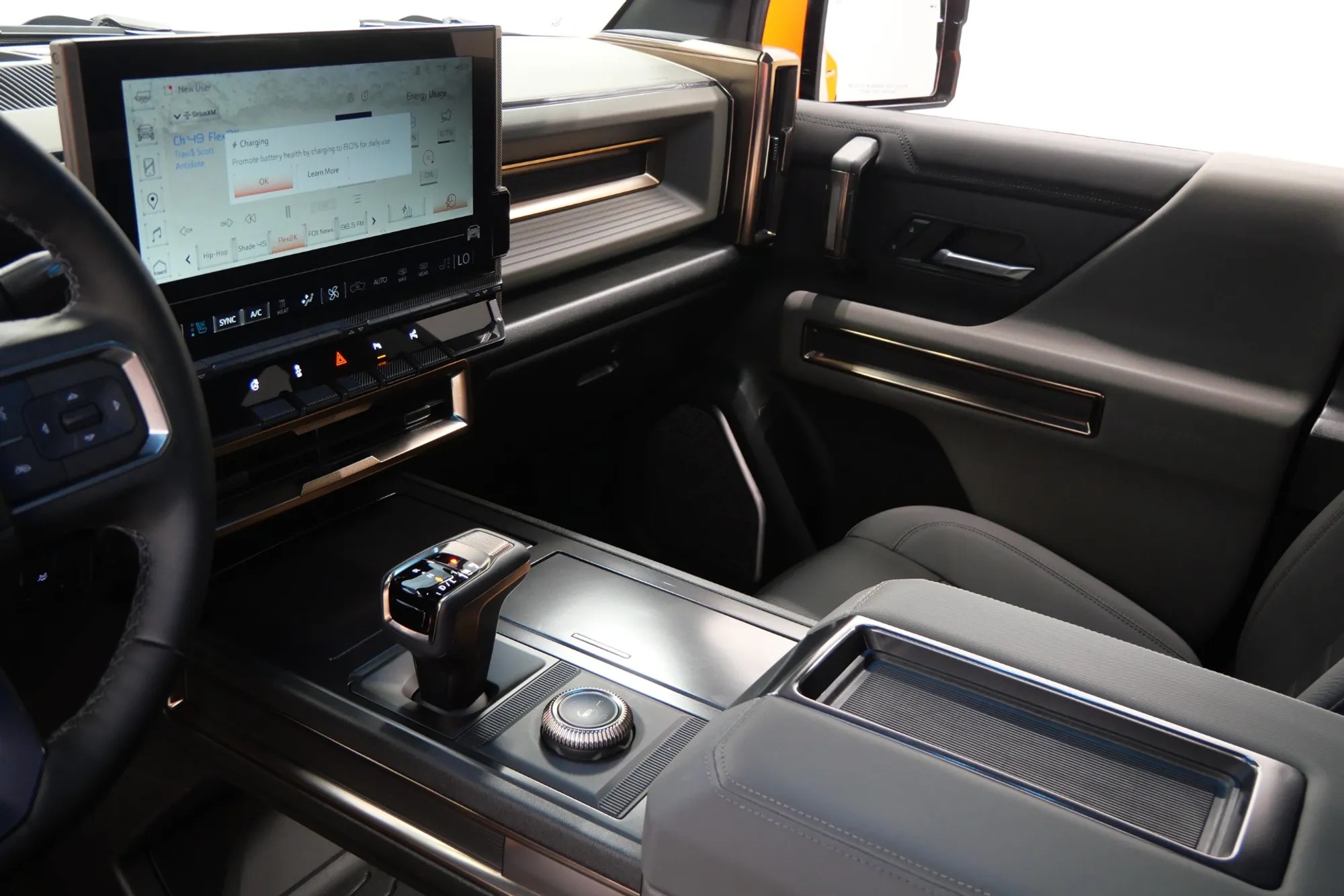 2024 GMC HUMMER EV