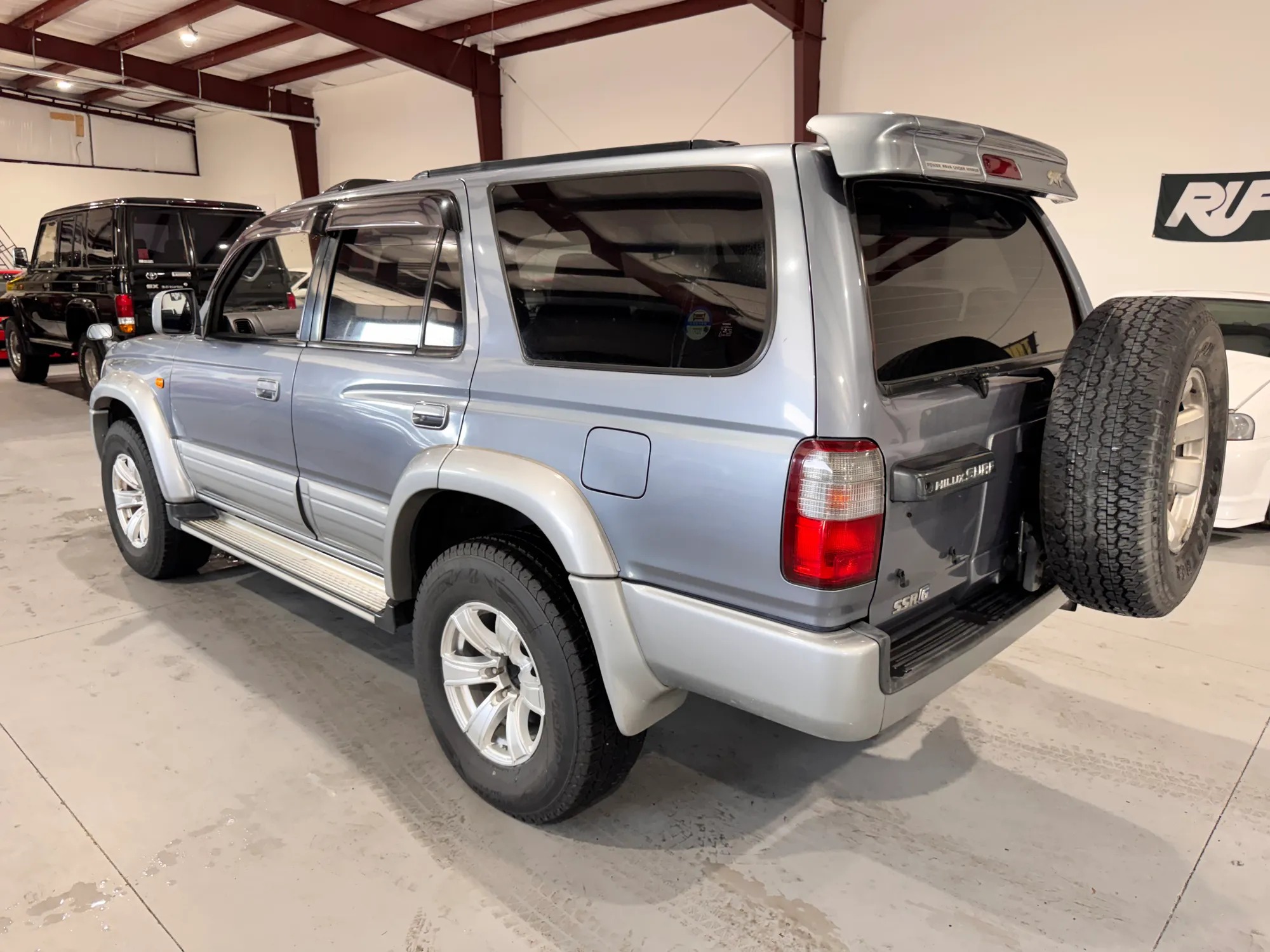 1996 Toyota Hilux Surf SSR-G - 3