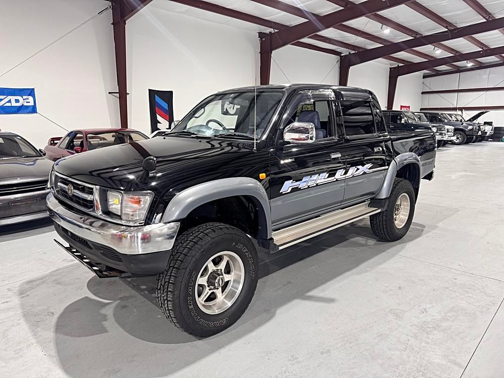  Toyota Hilux