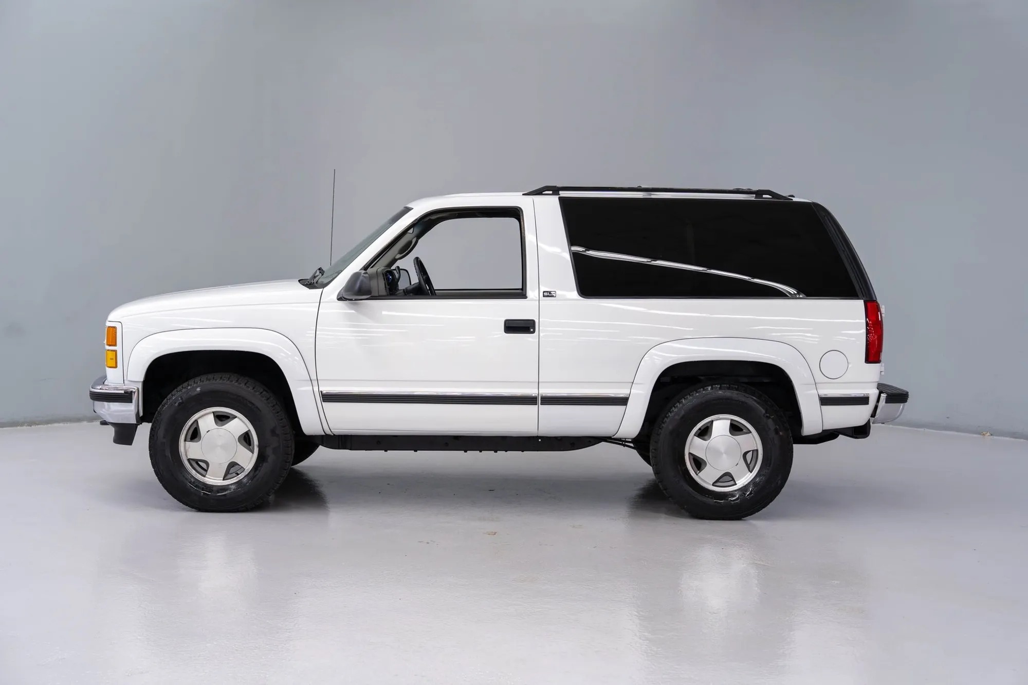 1995 GMC Yukon SLT - 2
