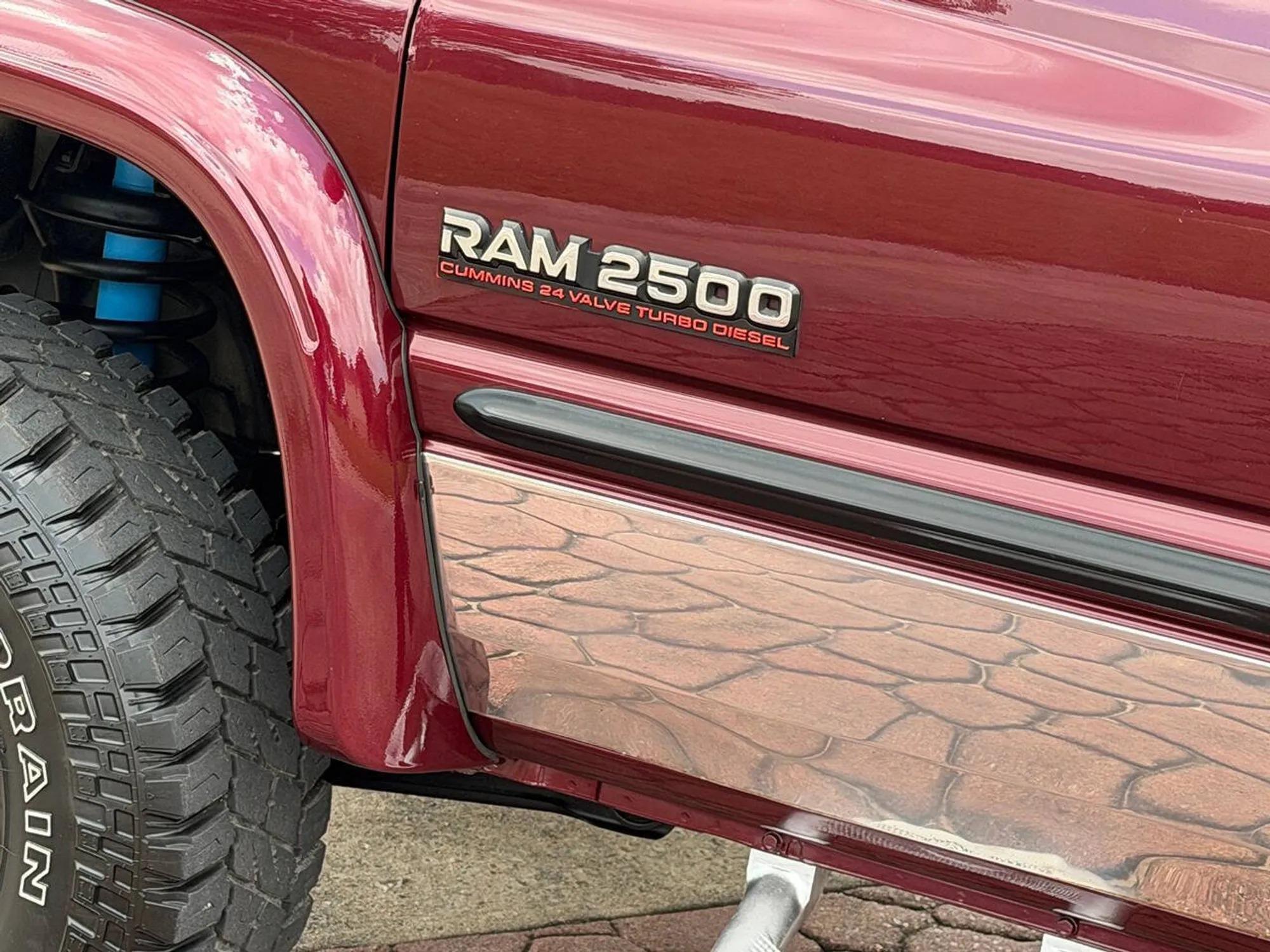 2000 Dodge Ram 2500 SLT Extended Cab