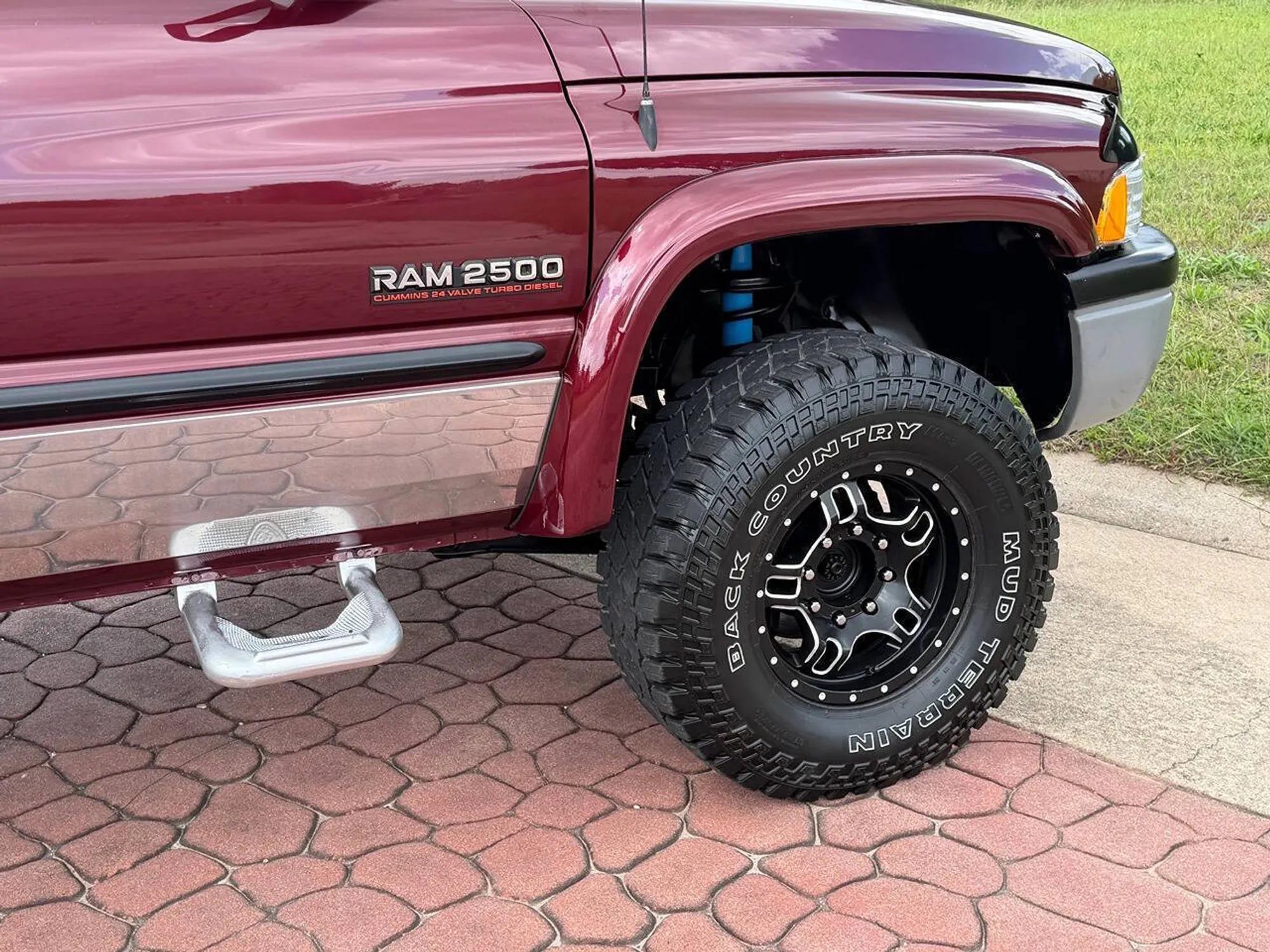 2000 Dodge Ram 2500 SLT Extended Cab