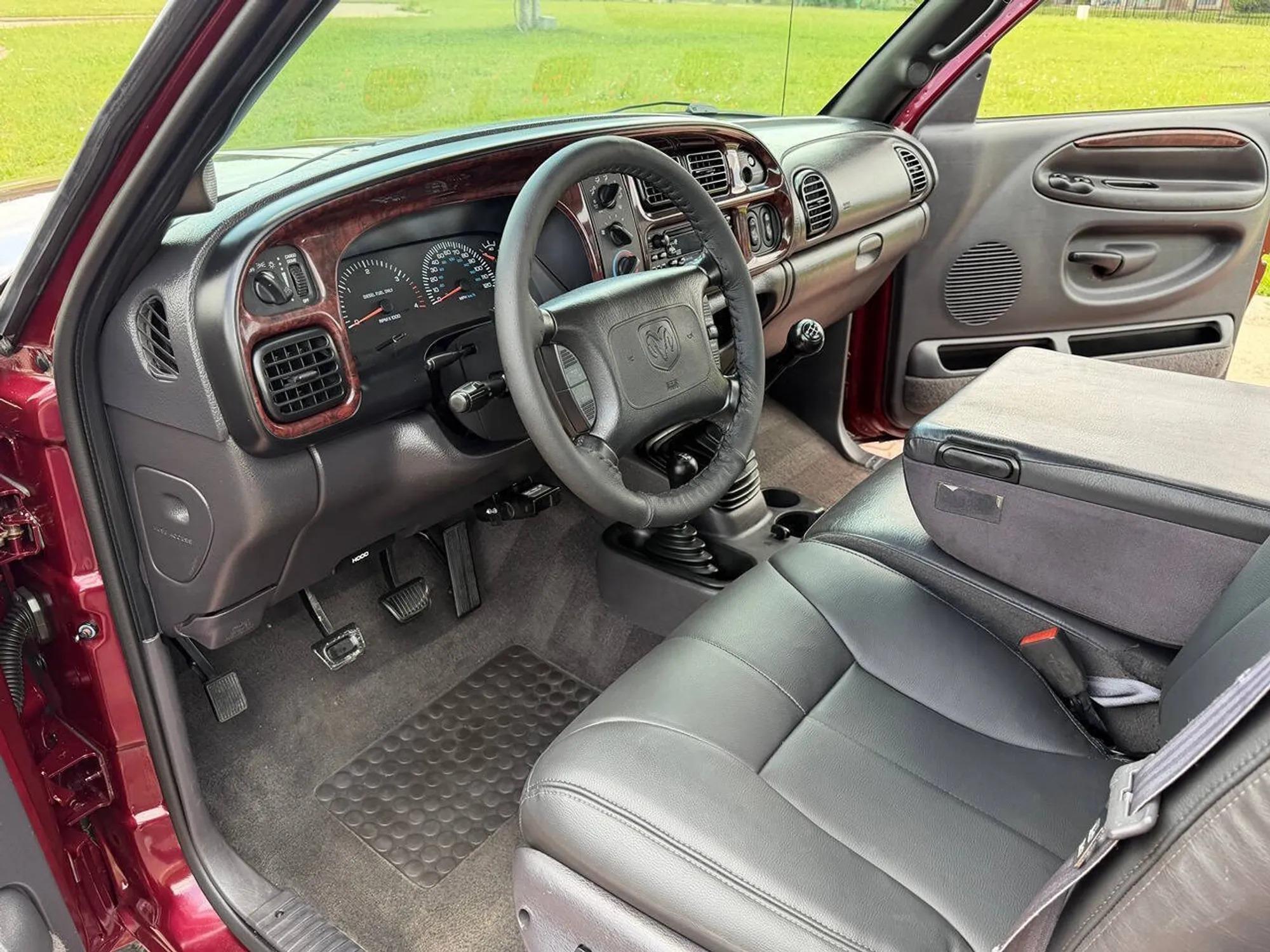 2000 Dodge Ram 2500 SLT Extended Cab