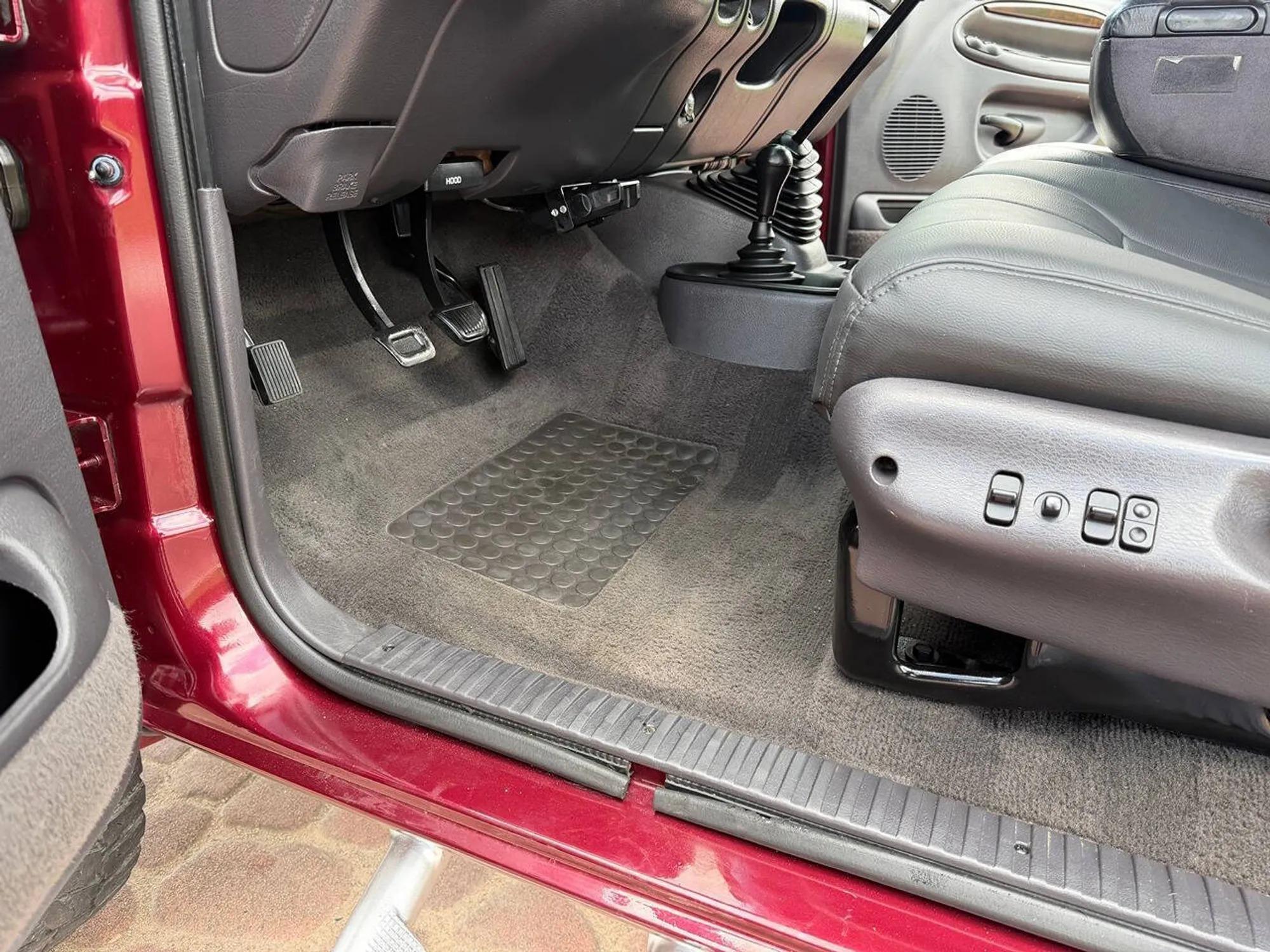 2000 Dodge Ram 2500 SLT Extended Cab