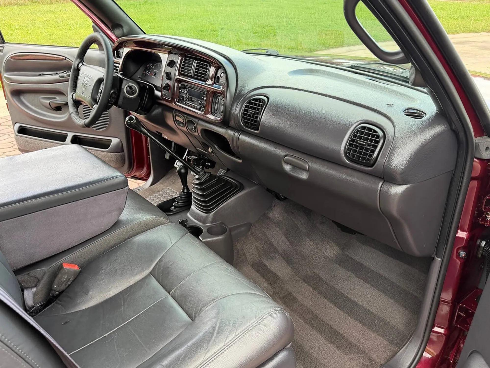 2000 Dodge Ram 2500 SLT Extended Cab