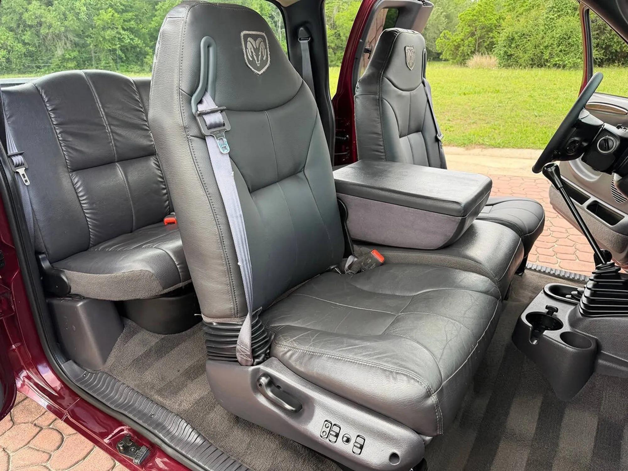 2000 Dodge Ram 2500 SLT Extended Cab