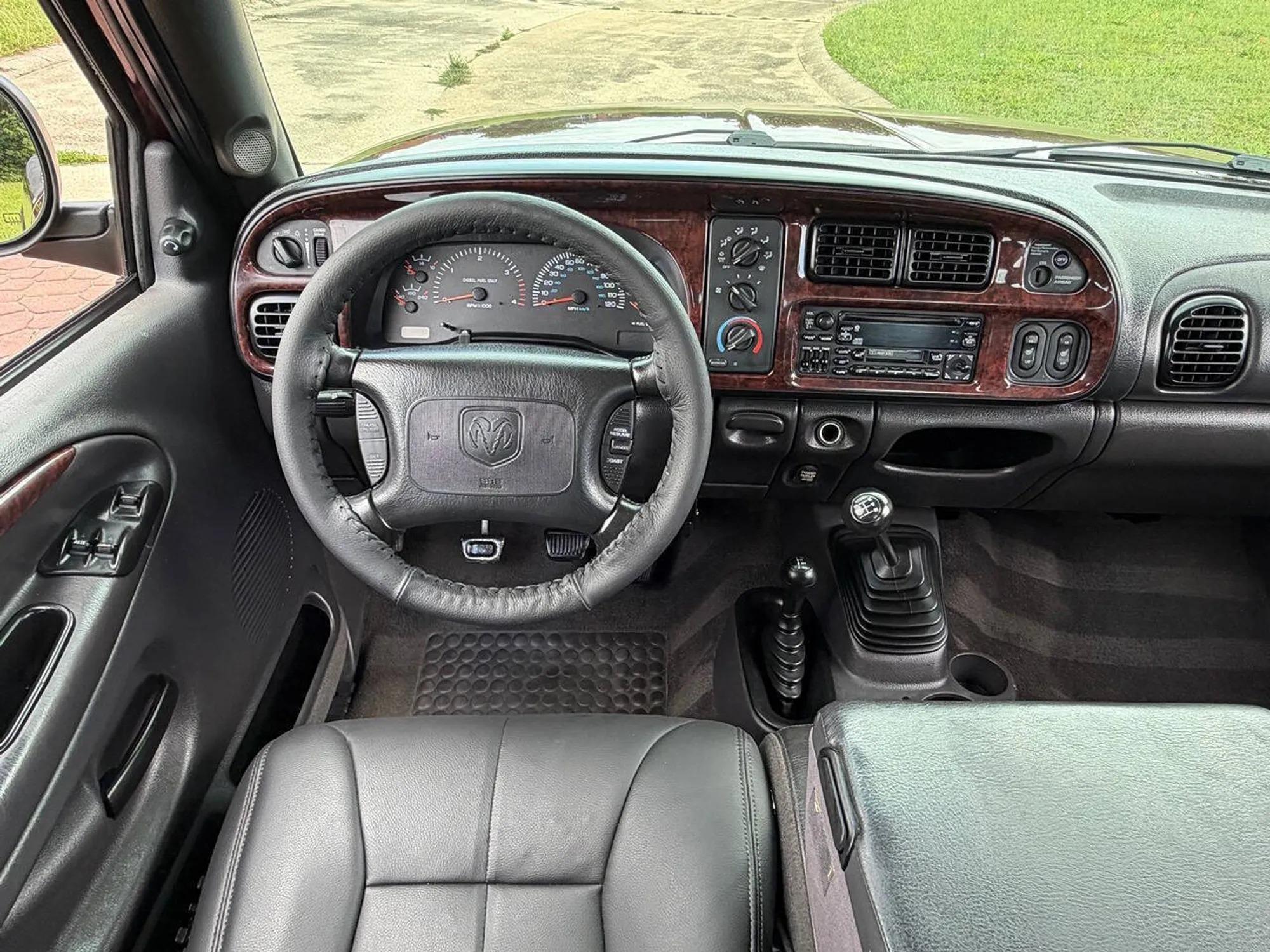 2000 Dodge Ram 2500 SLT Extended Cab