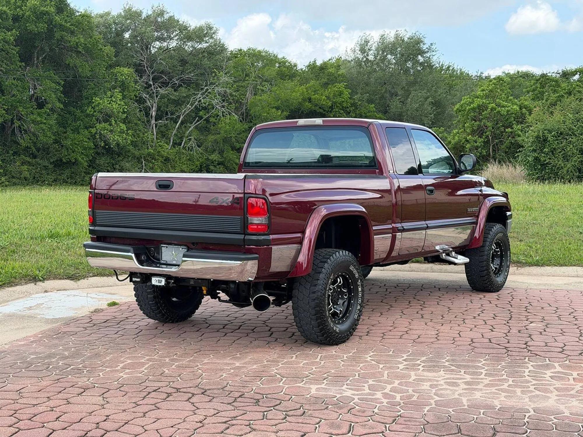 2000 Dodge Ram 2500 SLT Extended Cab