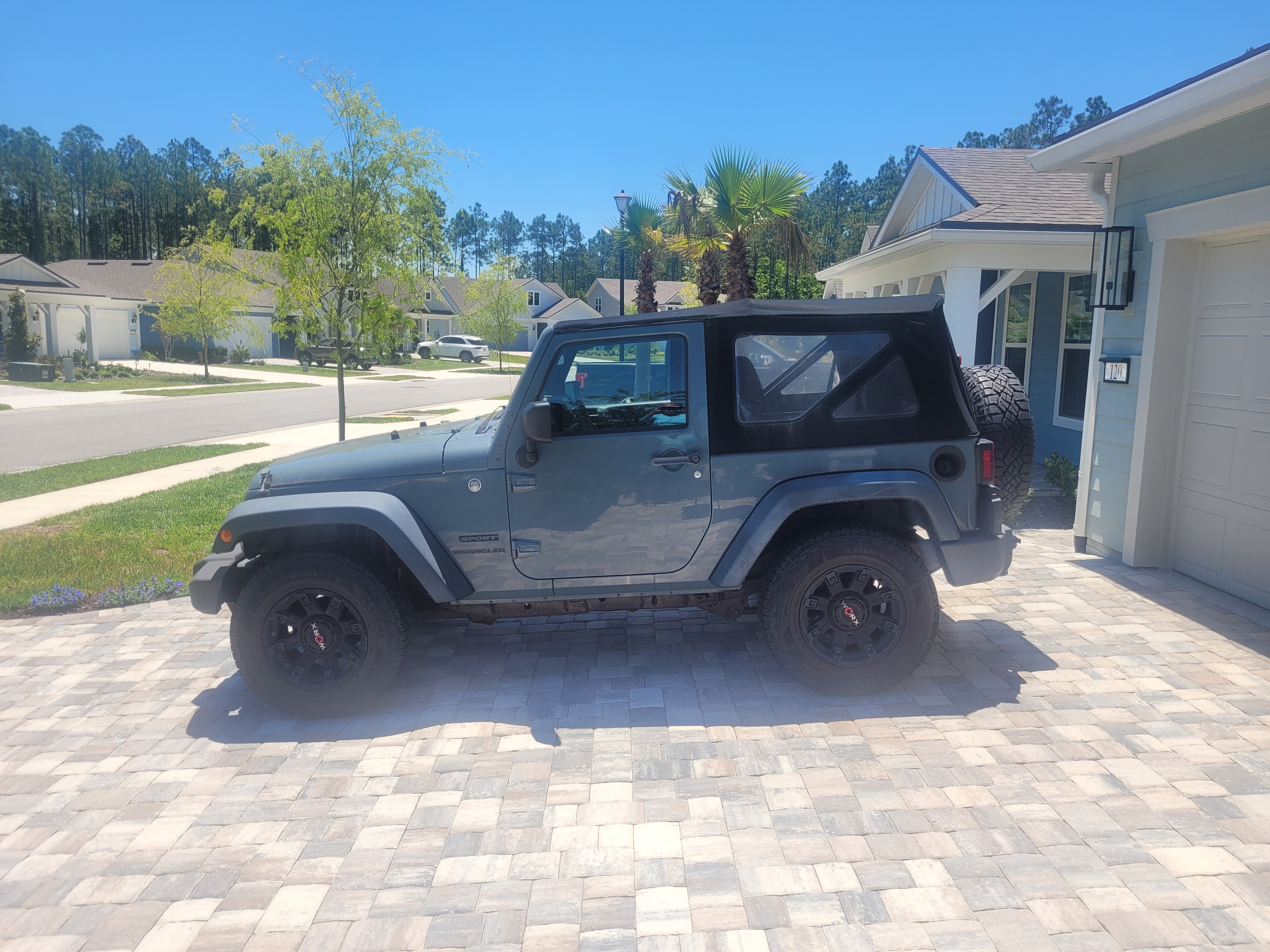 2014 Jeep Wrangler Sport 4×4 - 3