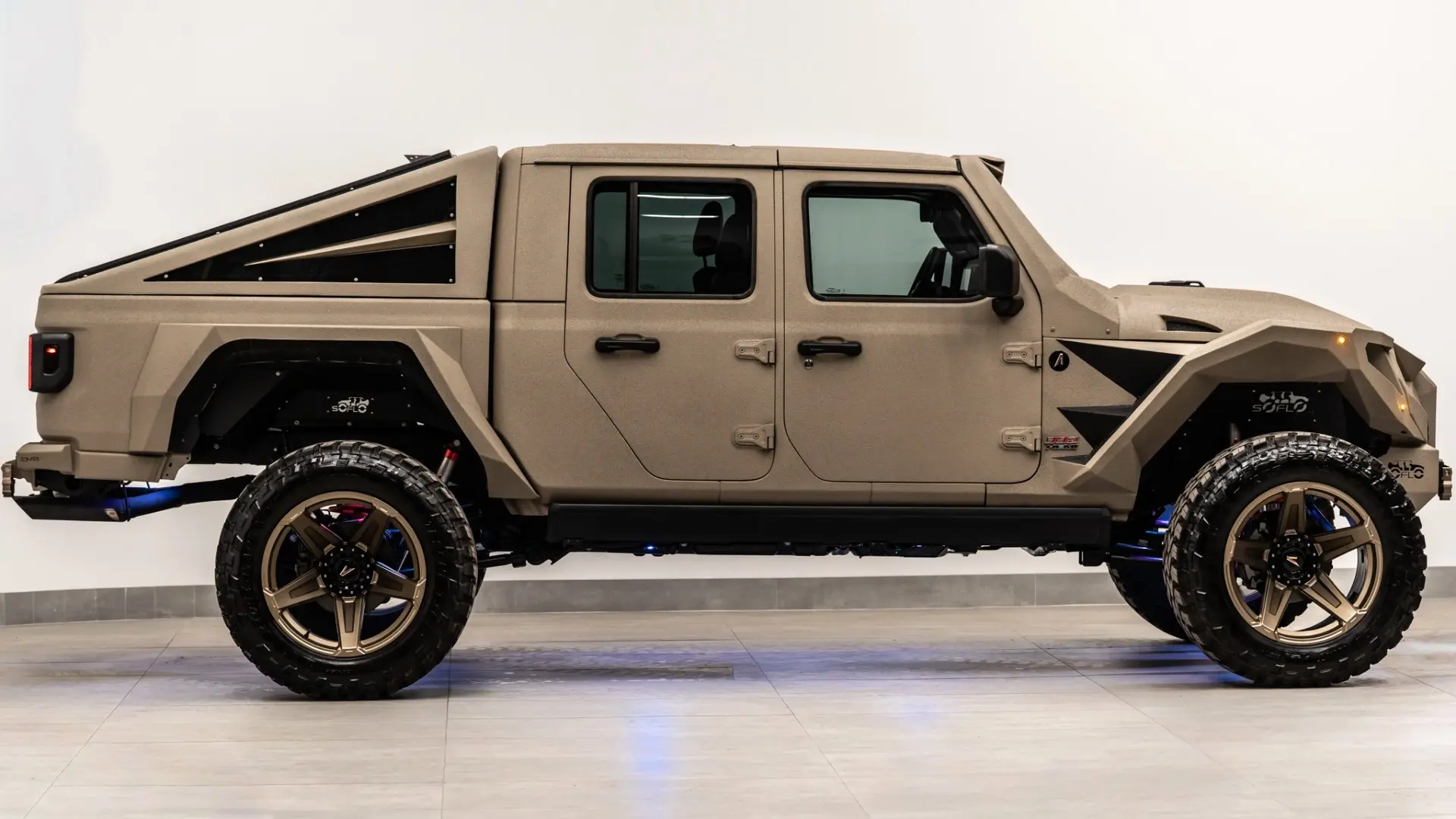 SoFlo-Built 2025 Jeep Gladiator - 2