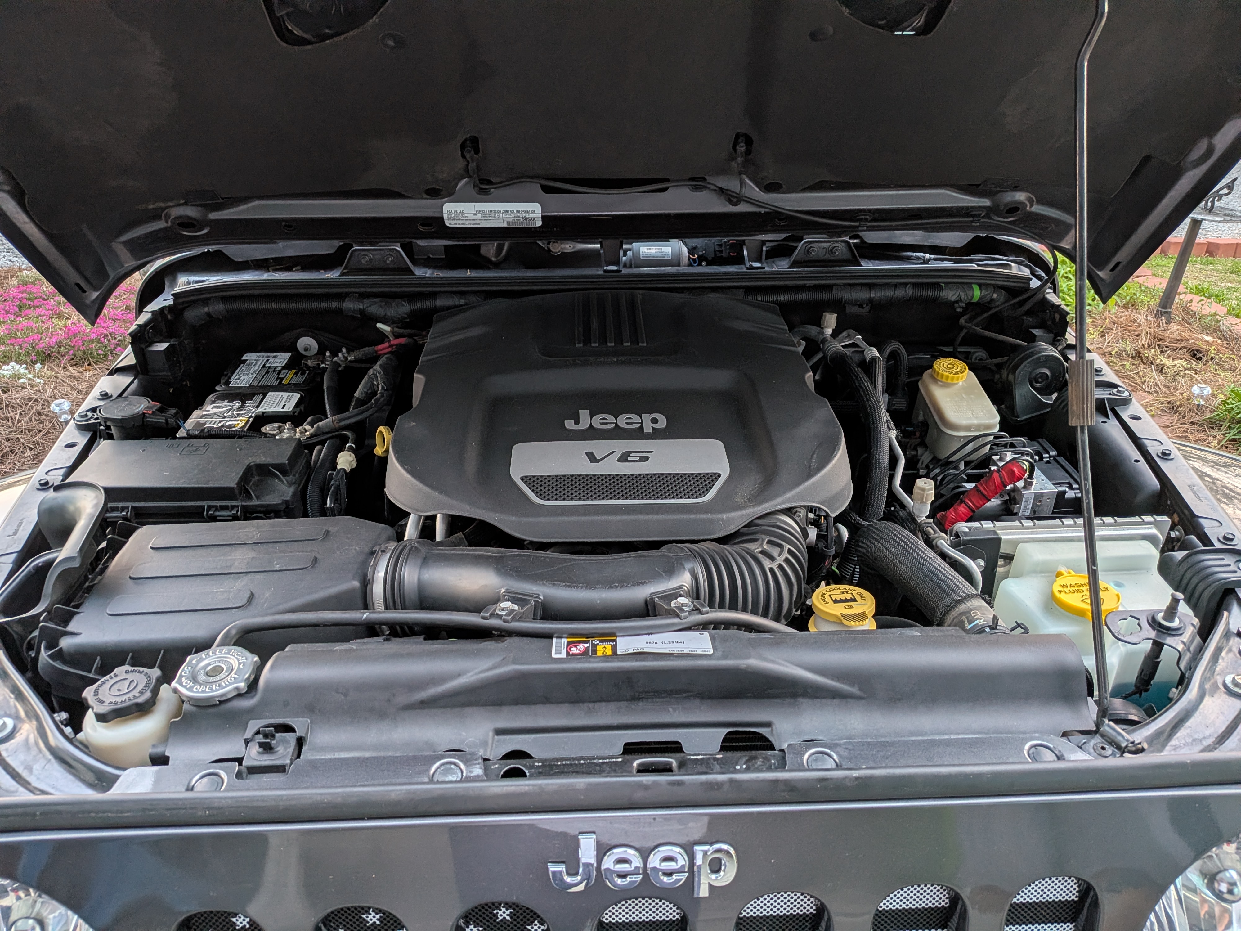 2016 Jeep Wrangler Unlimited Rubicon - 2