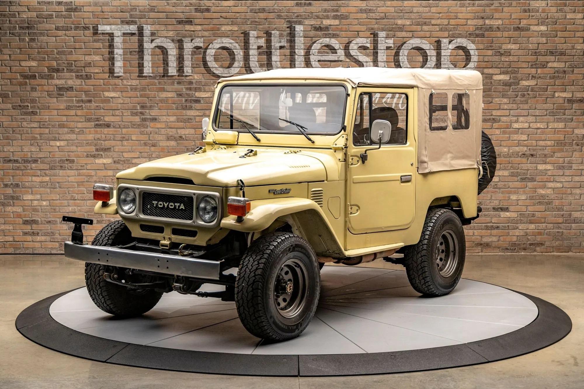  Toyota Land Cruiser