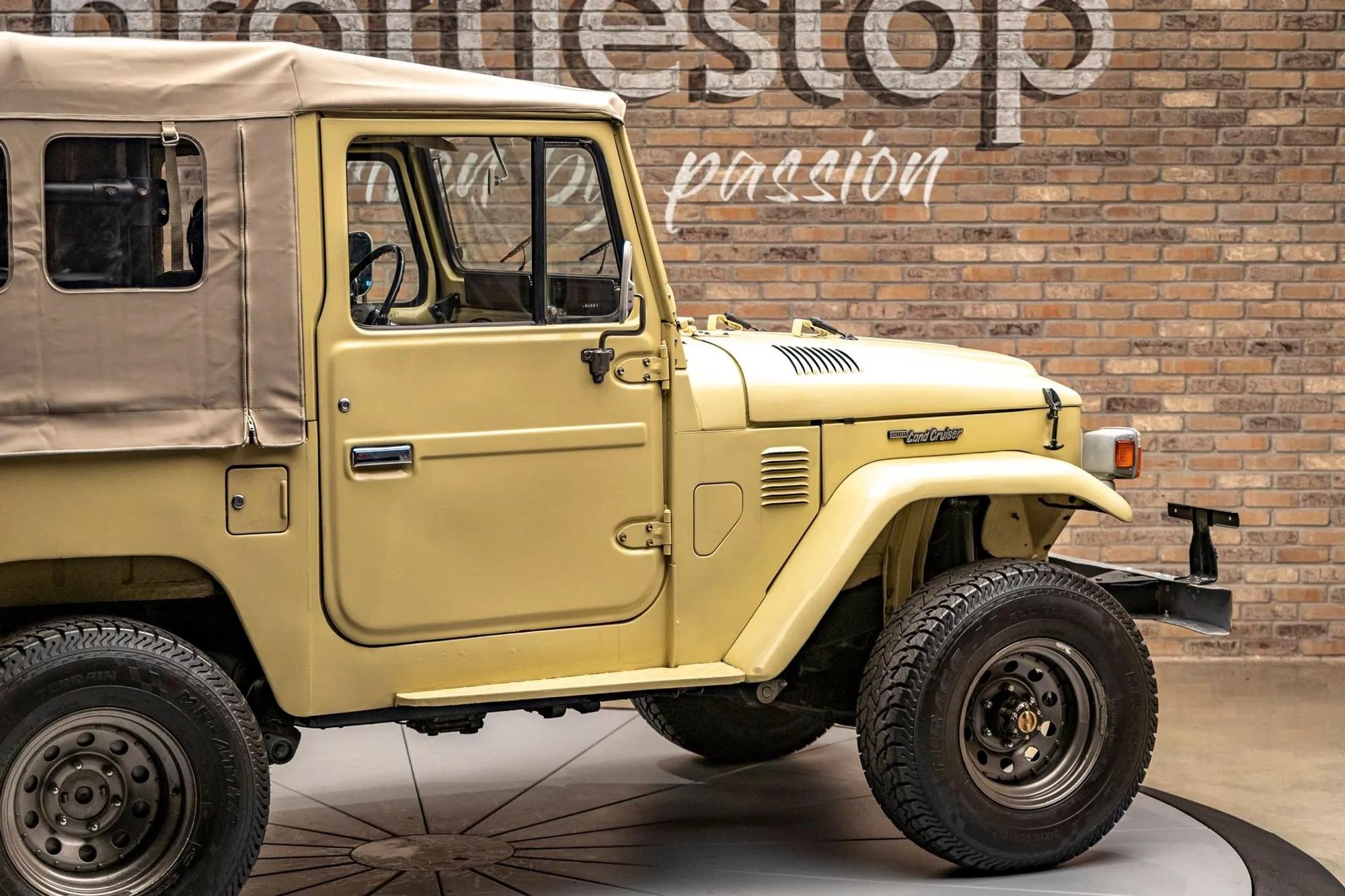 1982 Toyota Land Cruiser FJ40