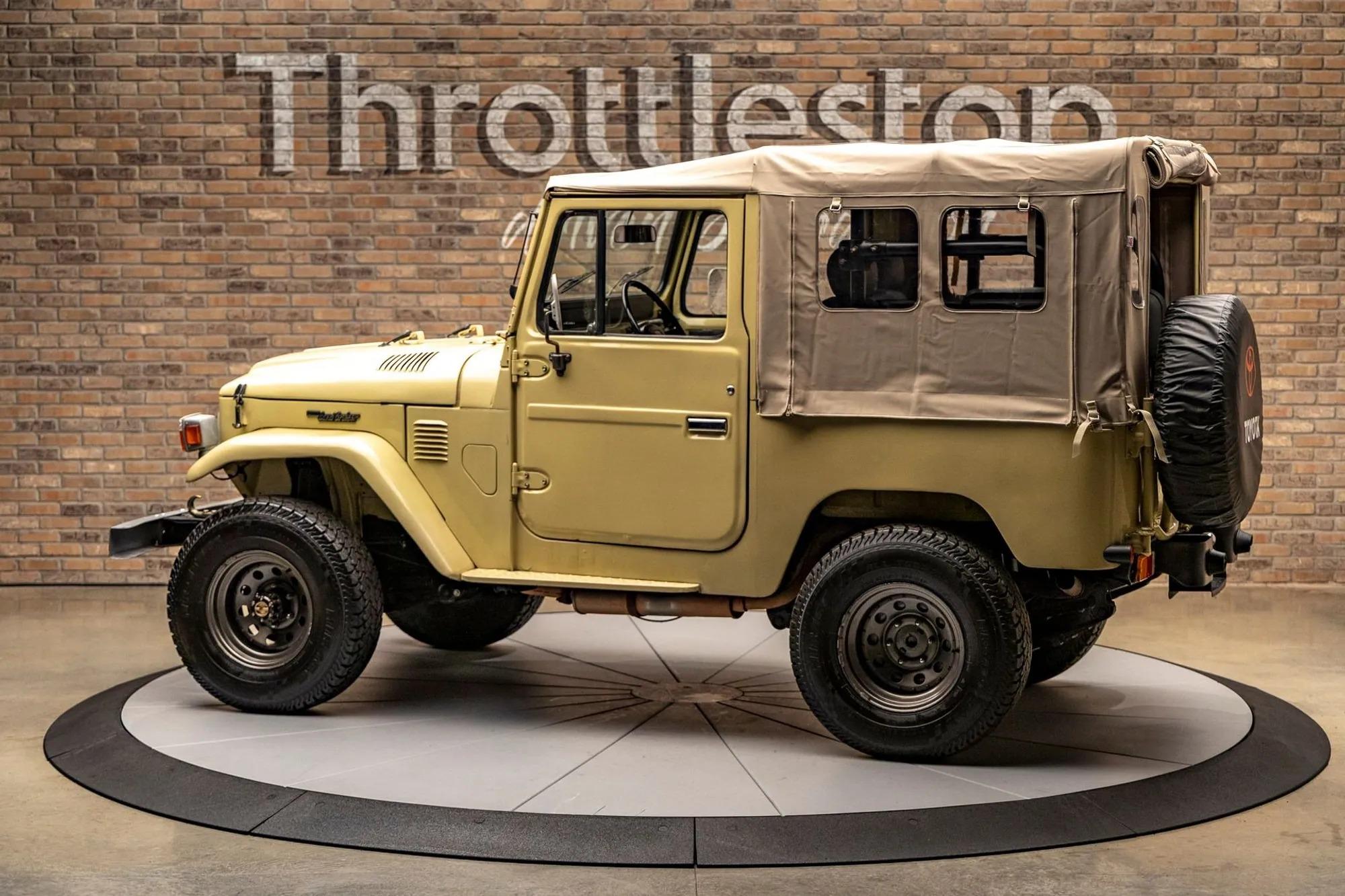 1982 Toyota Land Cruiser FJ40