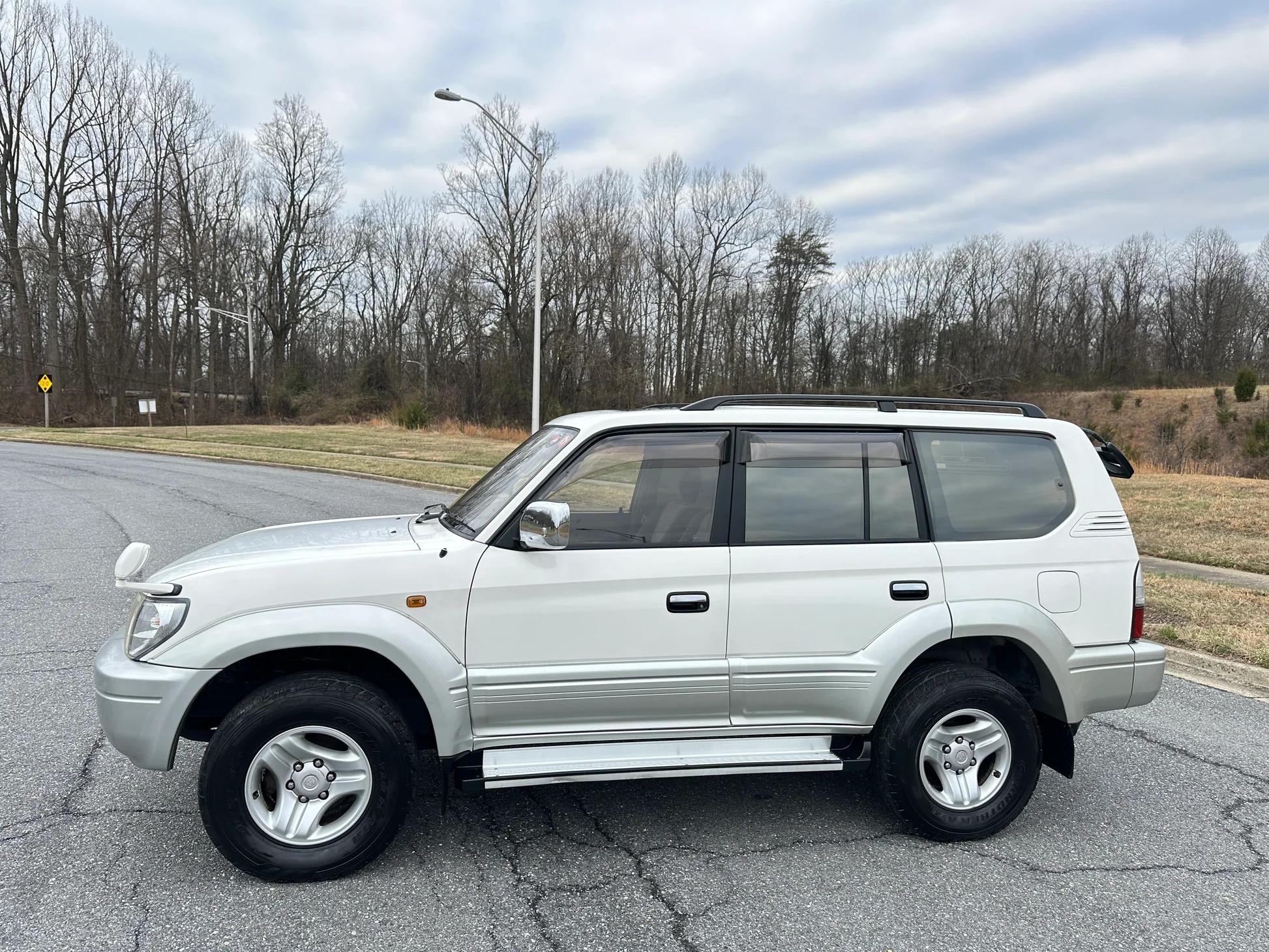  Toyota Land Cruiser
