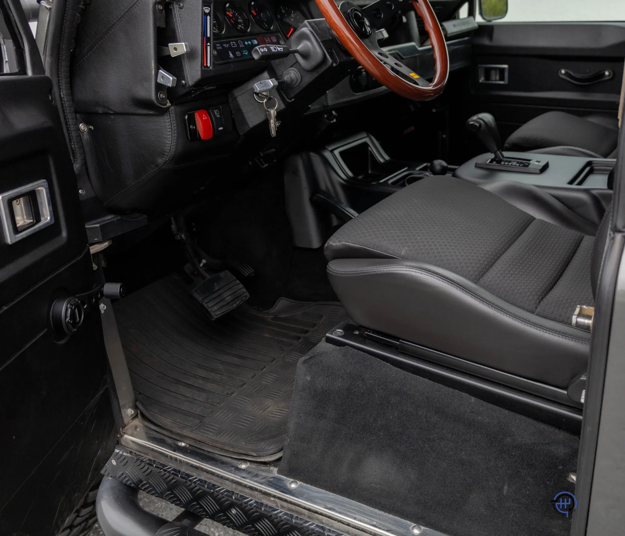 1997 Land Rover Defender 90 NAS