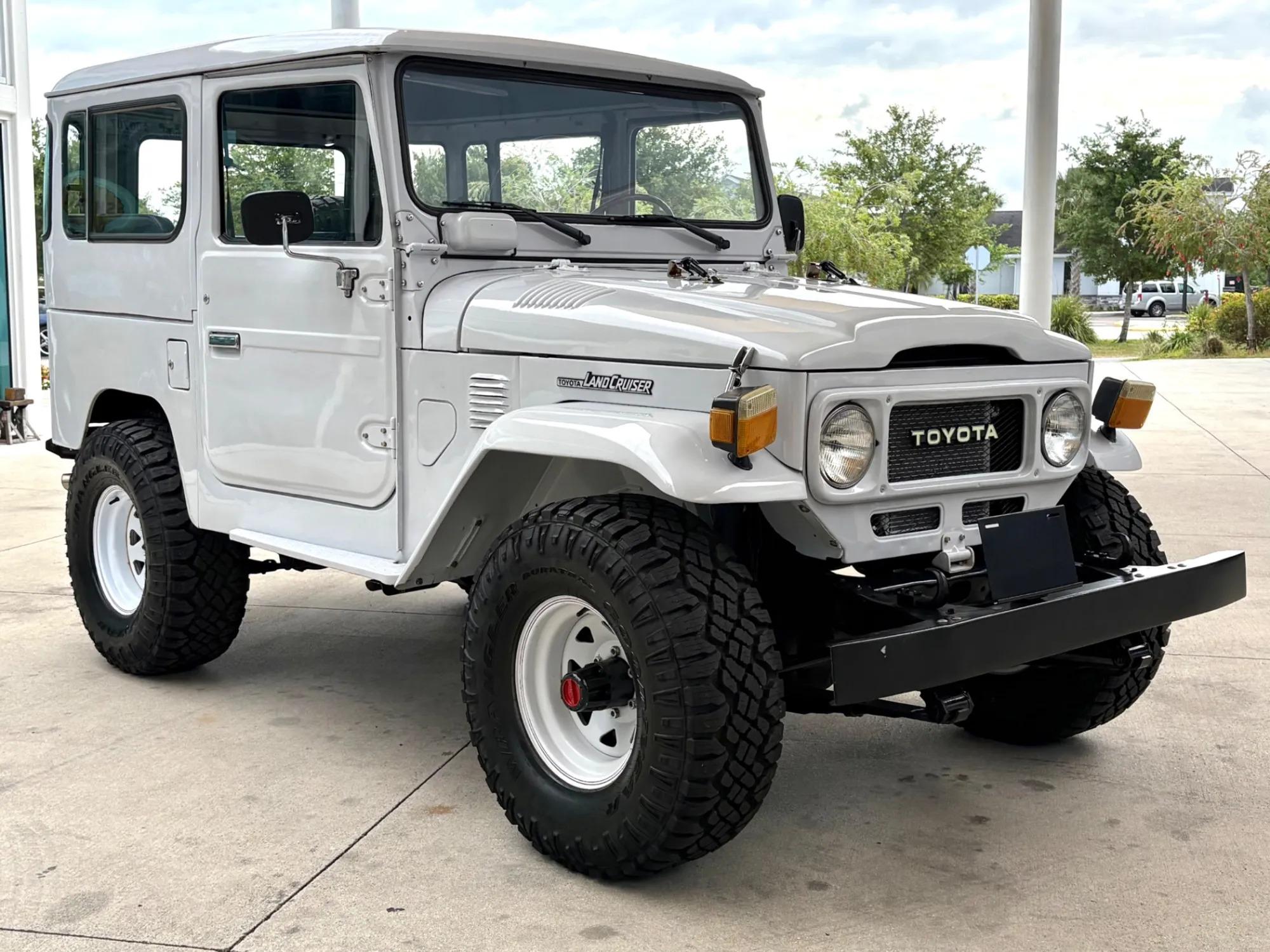 1982 Toyota Land Cruiser FJ40 - 4