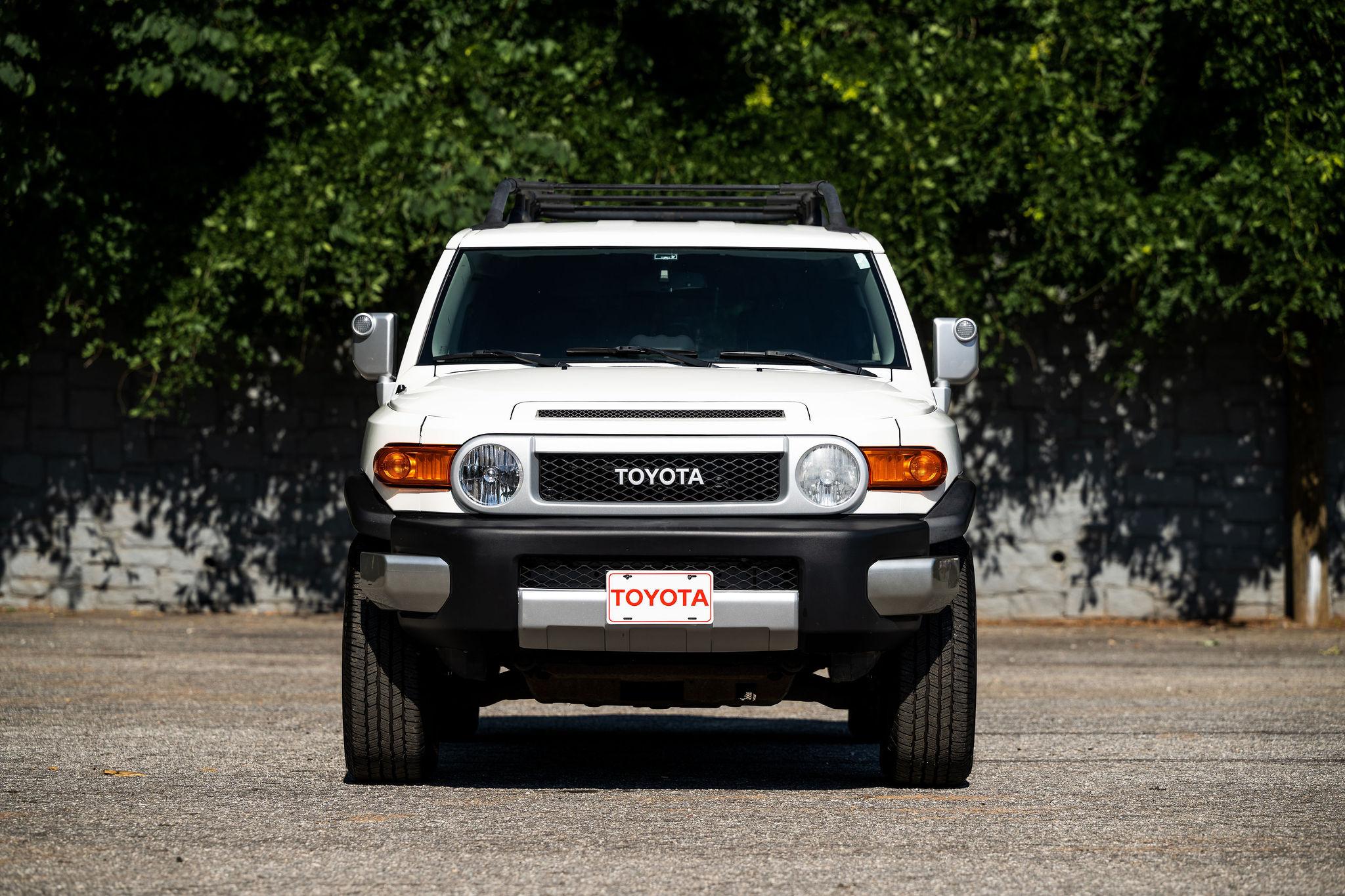 2014 Toyota FJ Cruiser - 3