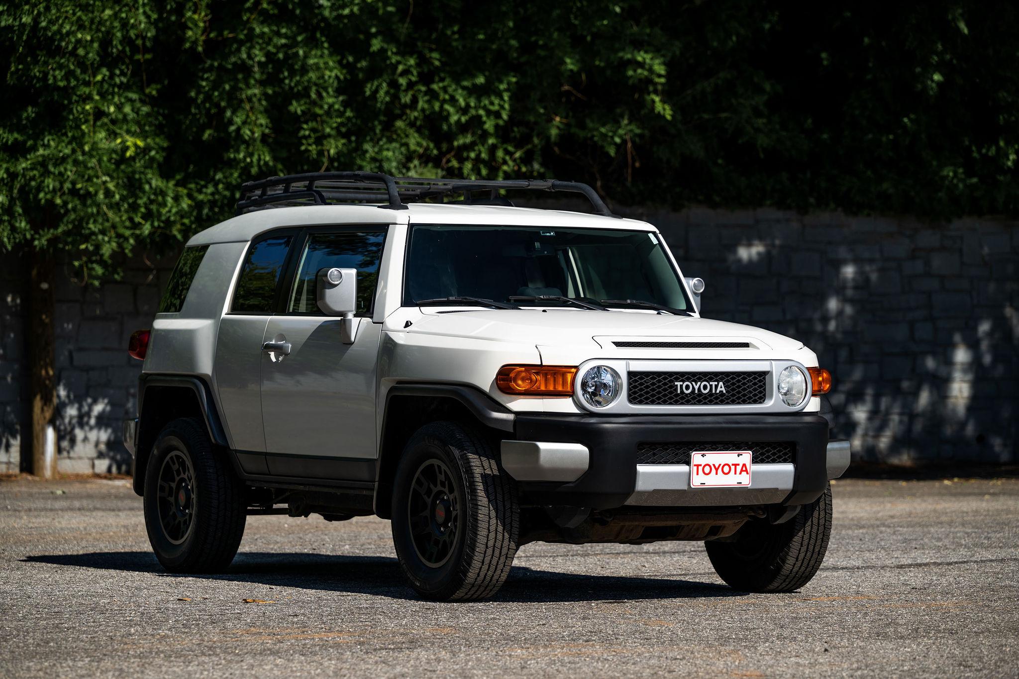 2014 Toyota FJ Cruiser - 5