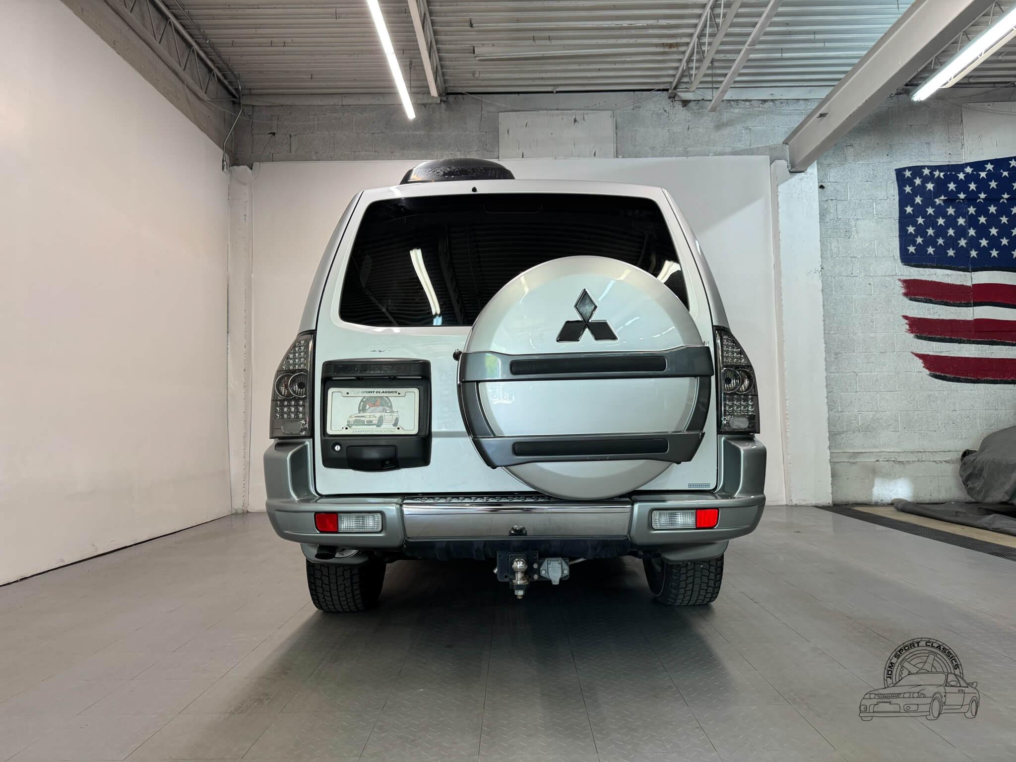 Reserved: 2000 Mitsubishi Pajero Super Exceed GDI
