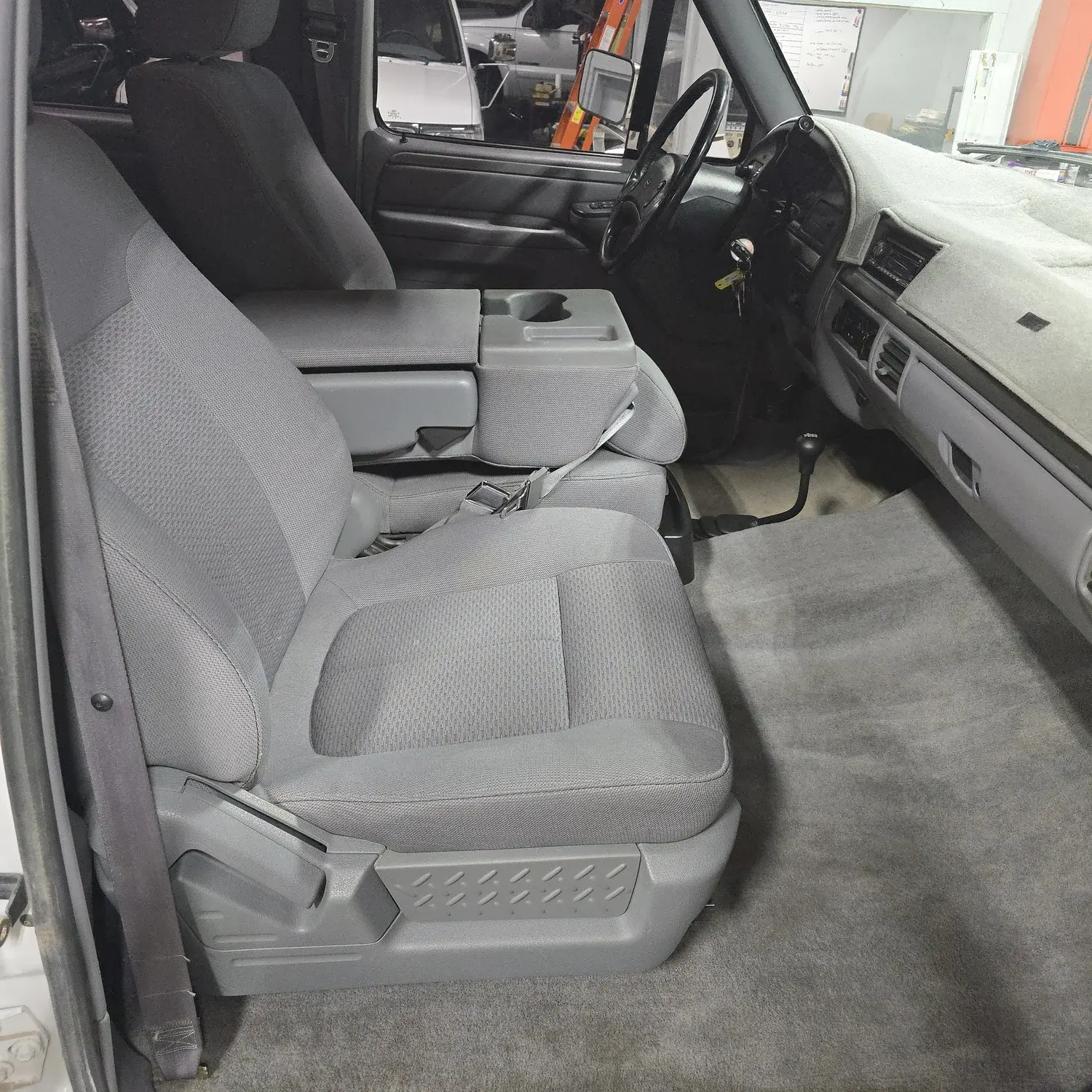 1994 Ford Centurion C-350