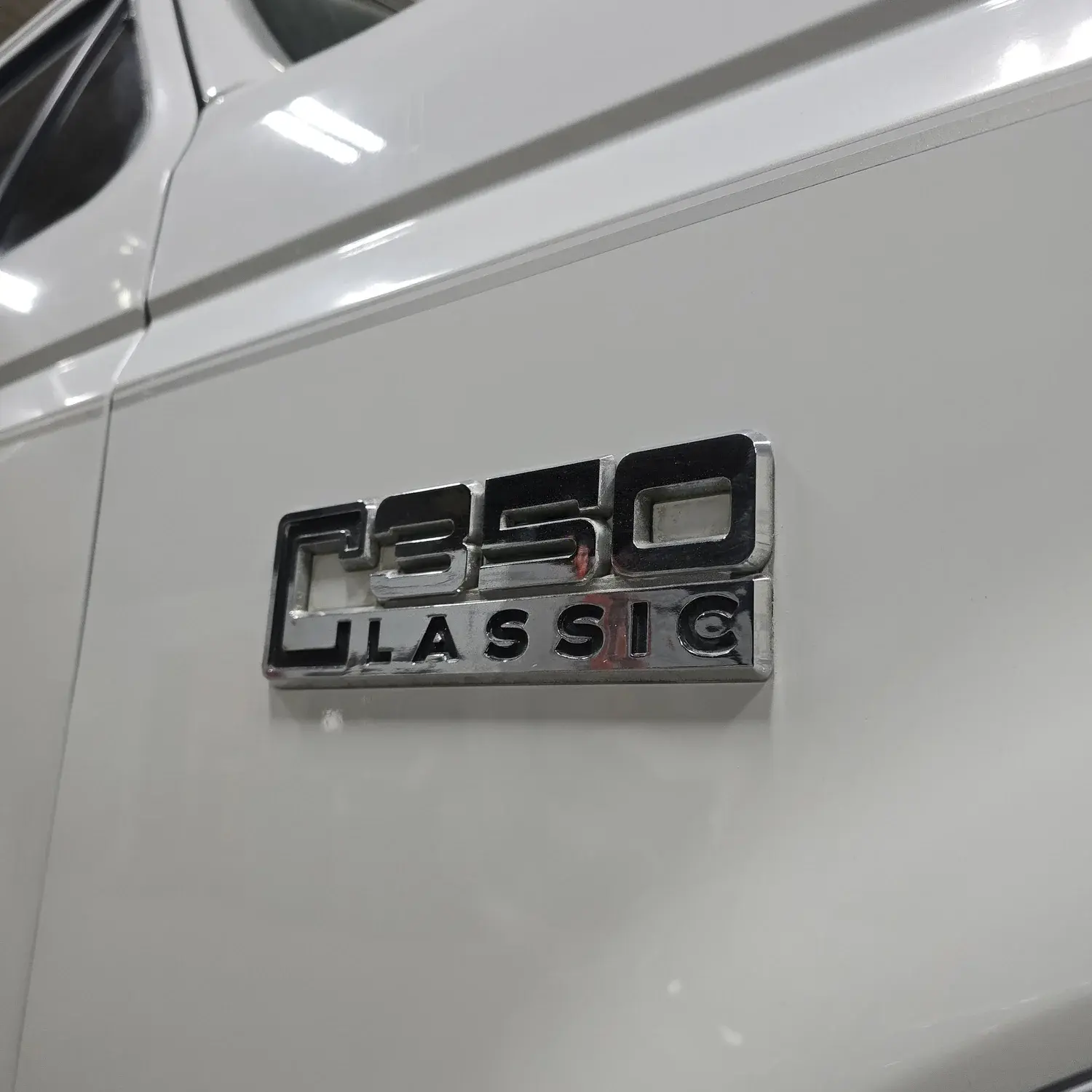 1994 Ford Centurion C-350 - 5