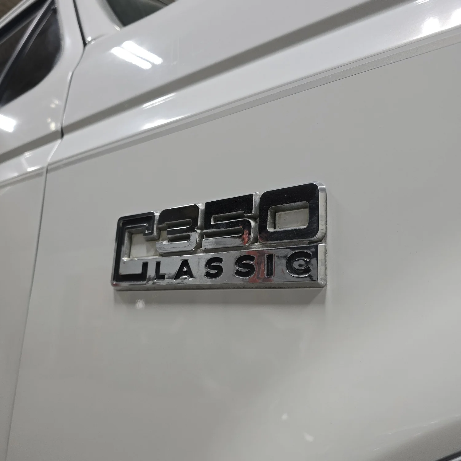 1994 Ford Centurion C-350 - 5