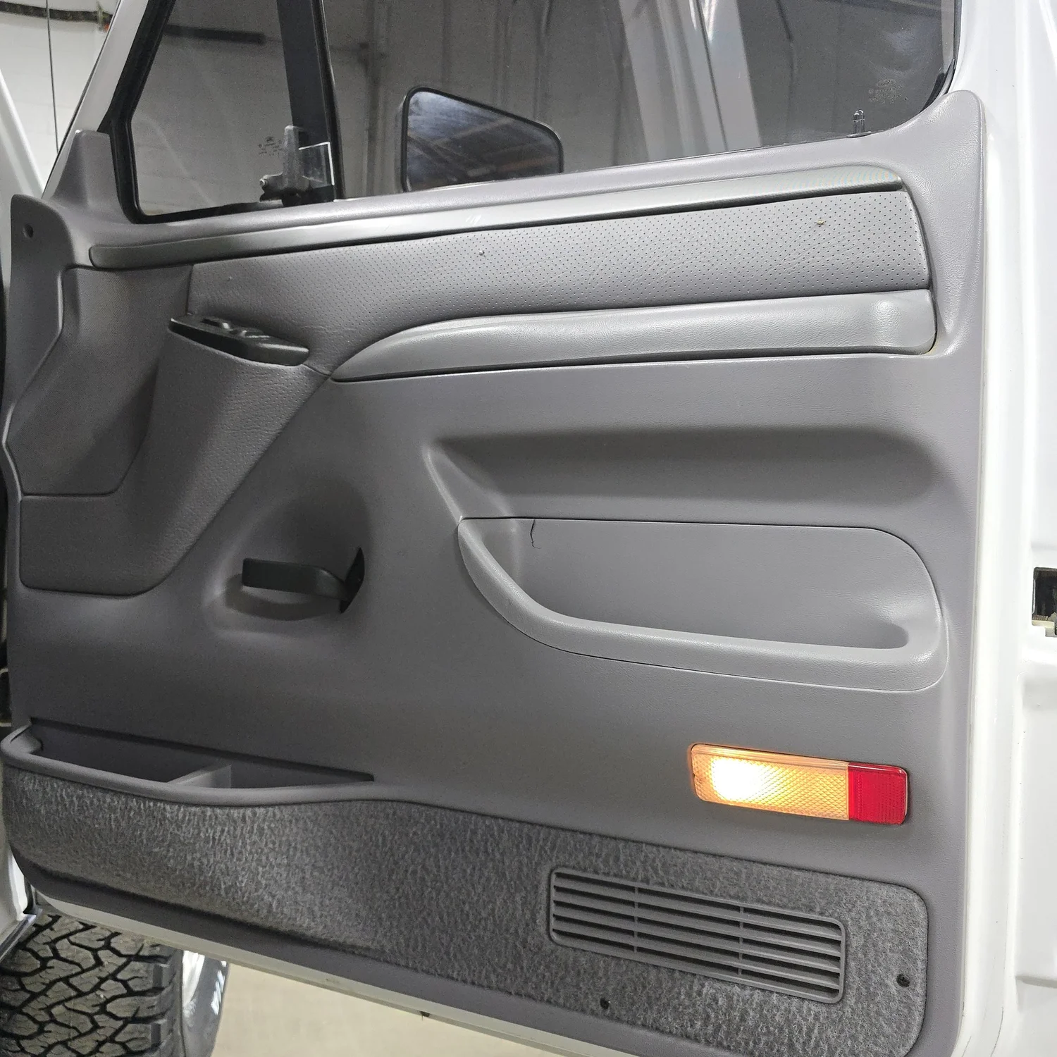 1994 Ford Centurion C-350