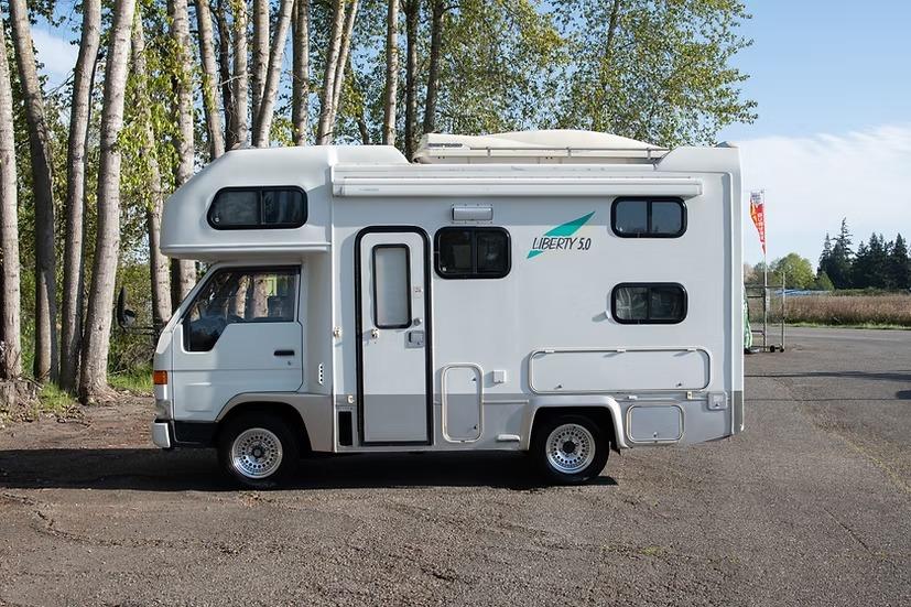 1998 Toyota Camroad Liberty - 2
