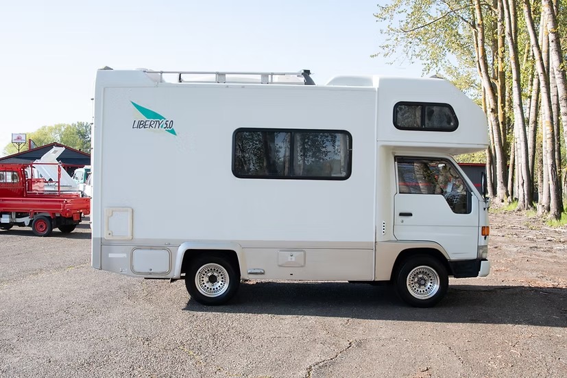 1998 Toyota Camroad Liberty - 4
