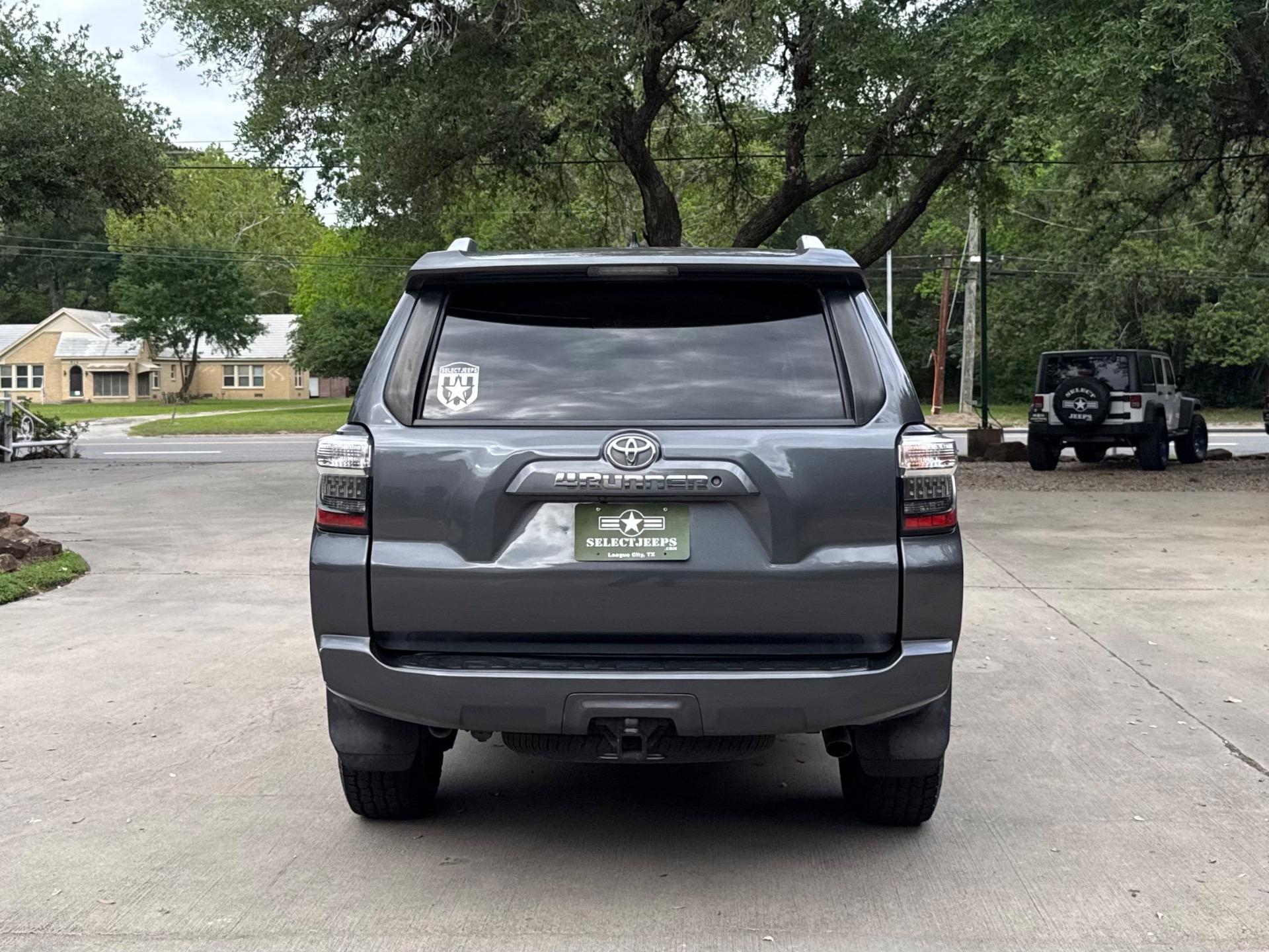 2018 Toyota 4Runner SR5 - 3