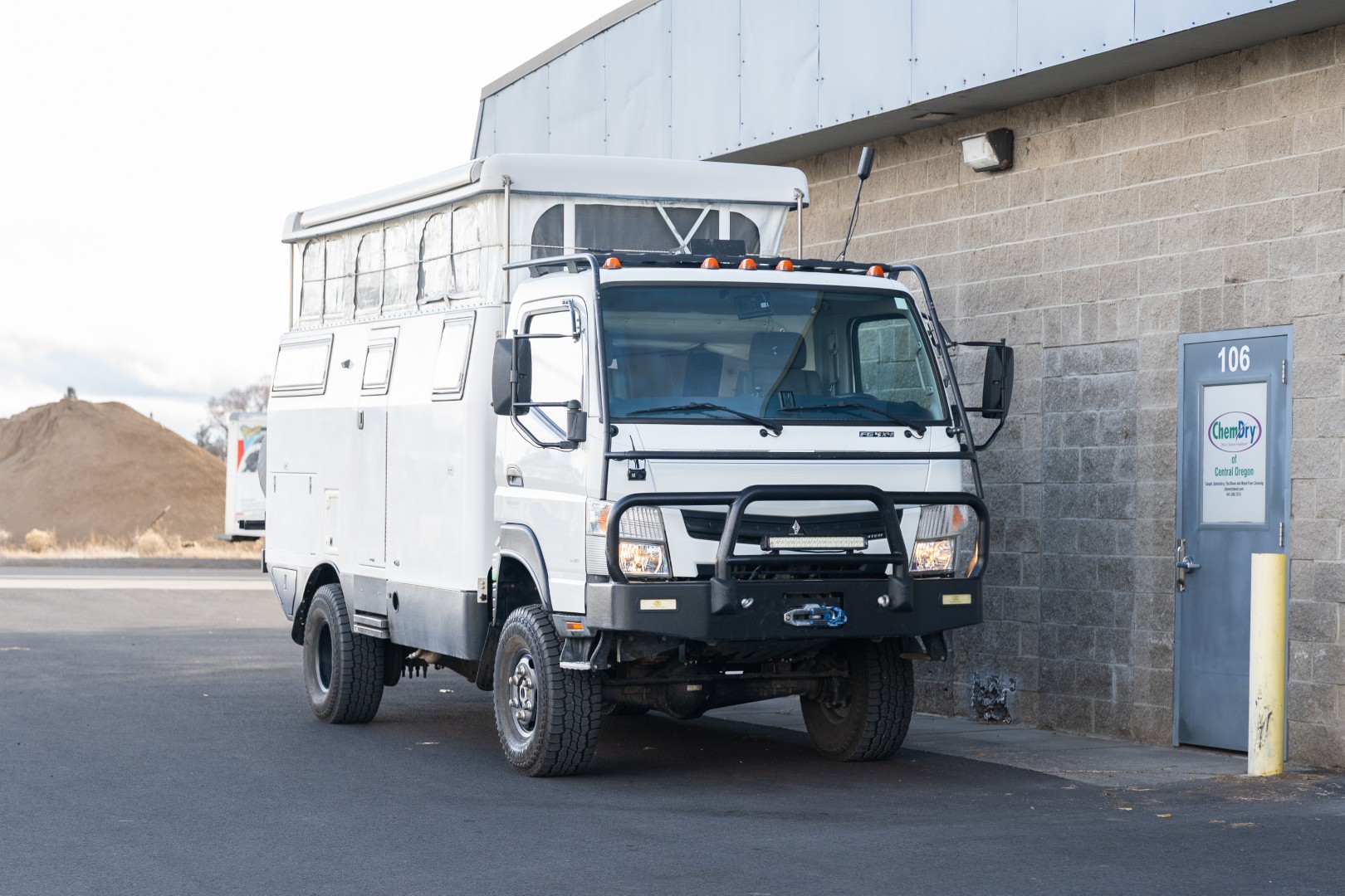  EarthCruiser EXP