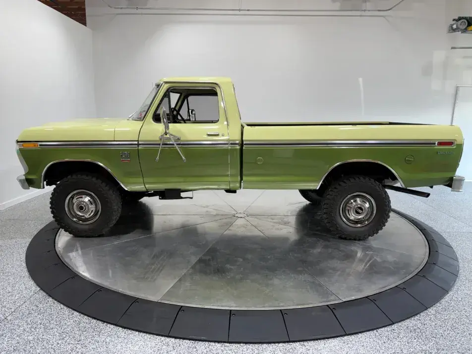 1976 Ford F-250 Camper Special
