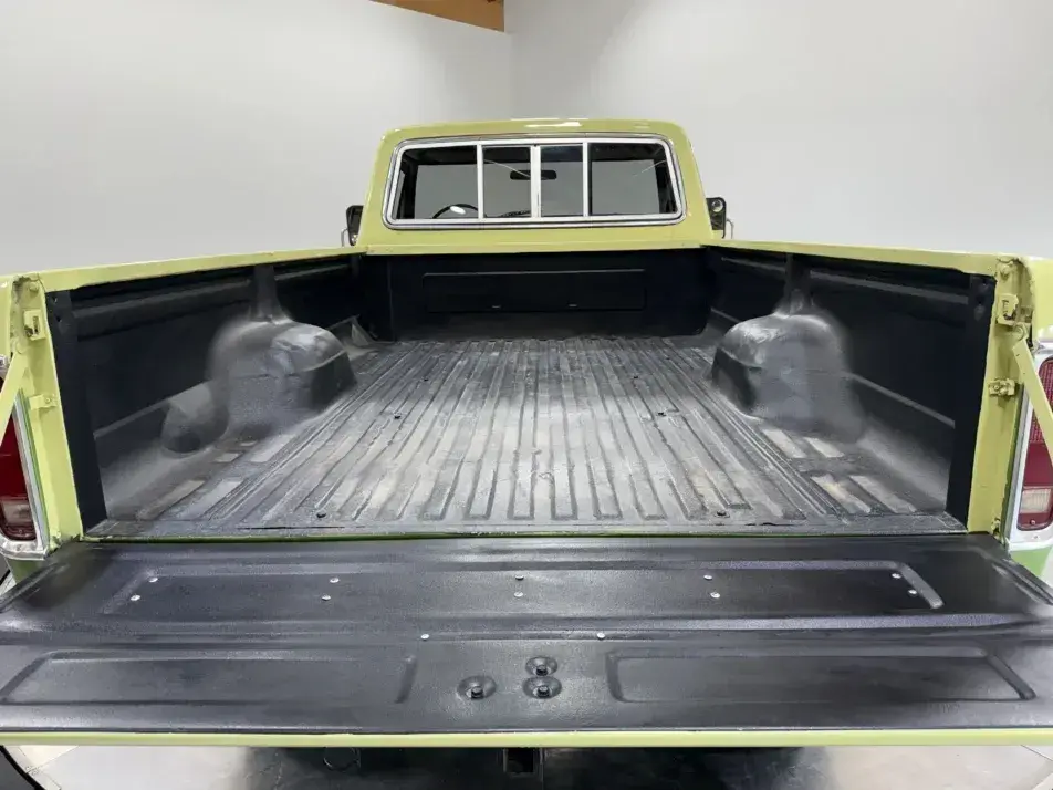 1976 Ford F-250 Camper Special