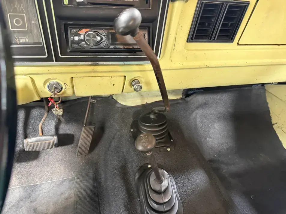 1976 Ford F-250 Camper Special