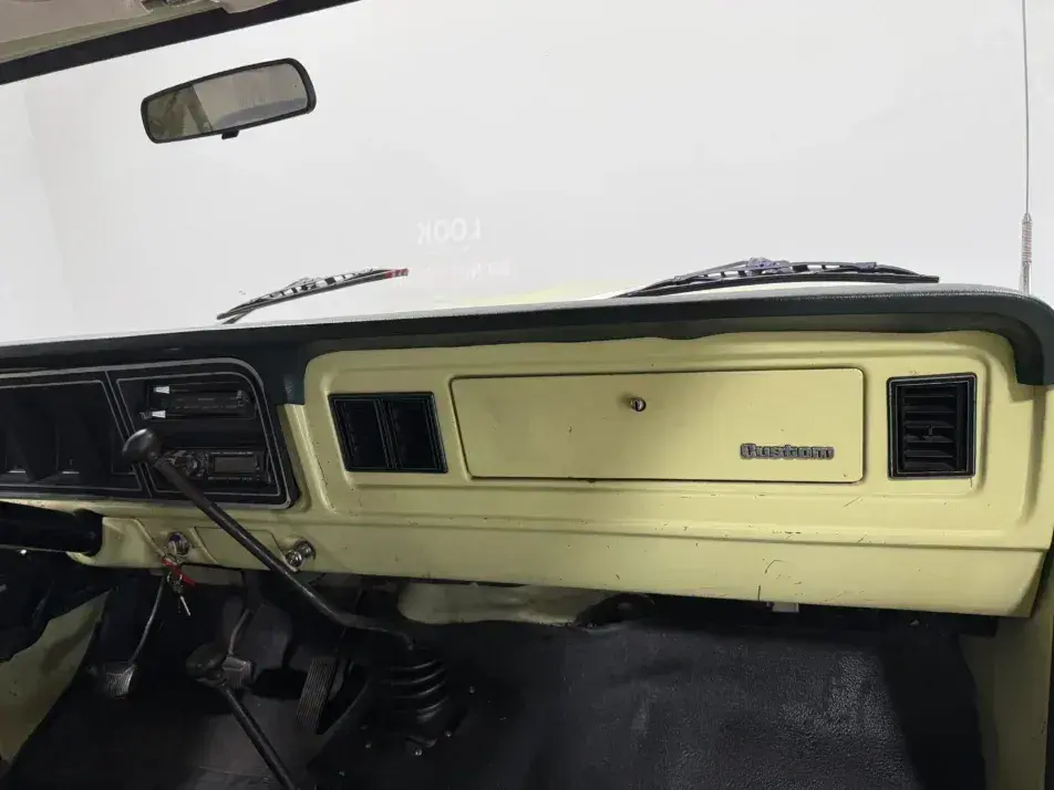 1976 Ford F-250 Camper Special