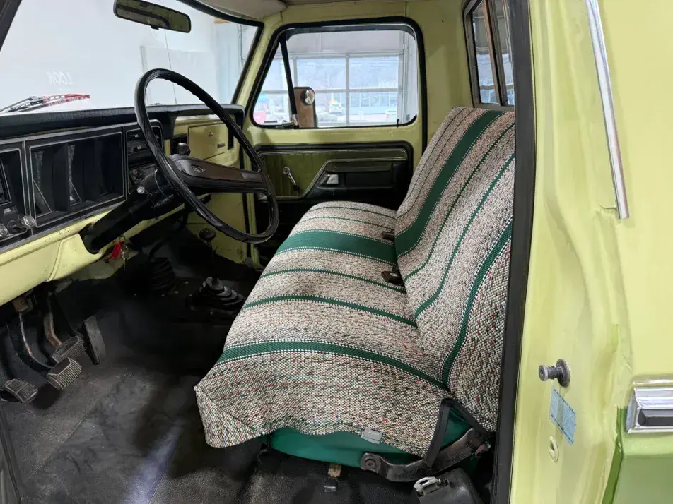 1976 Ford F-250 Camper Special