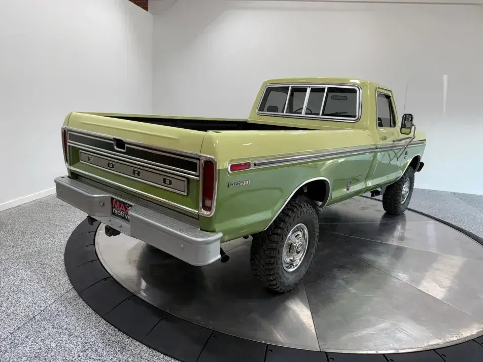 1976 Ford F-250 Camper Special - 3