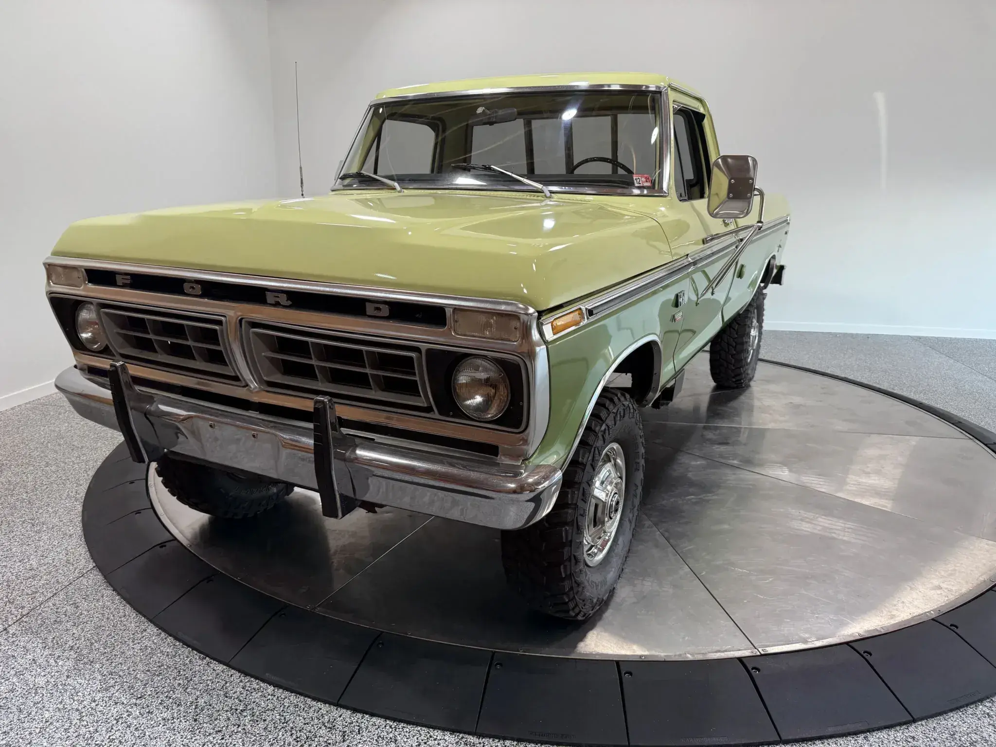 1976 Ford F-250 Camper Special