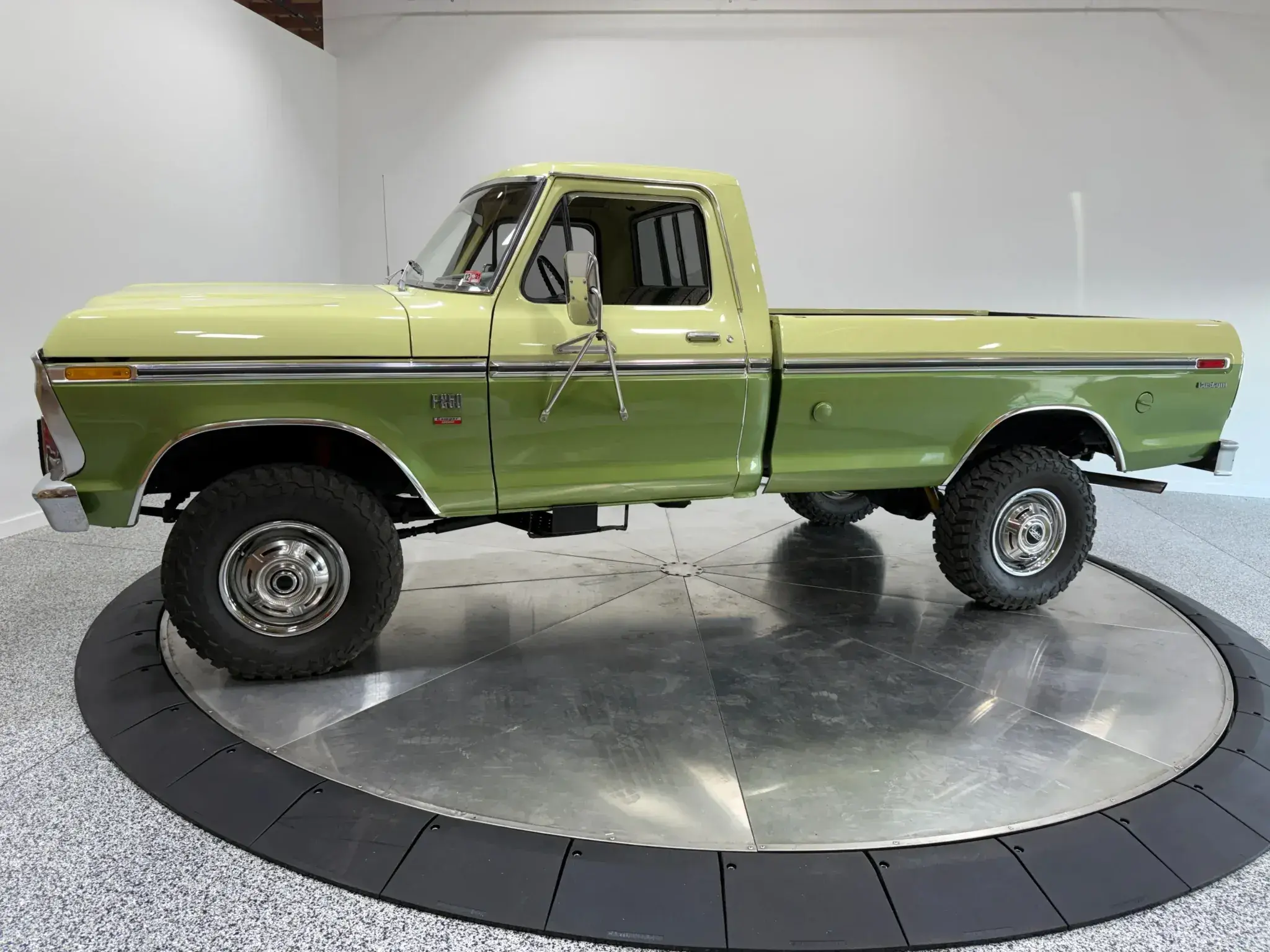 1976 Ford F-250 Camper Special